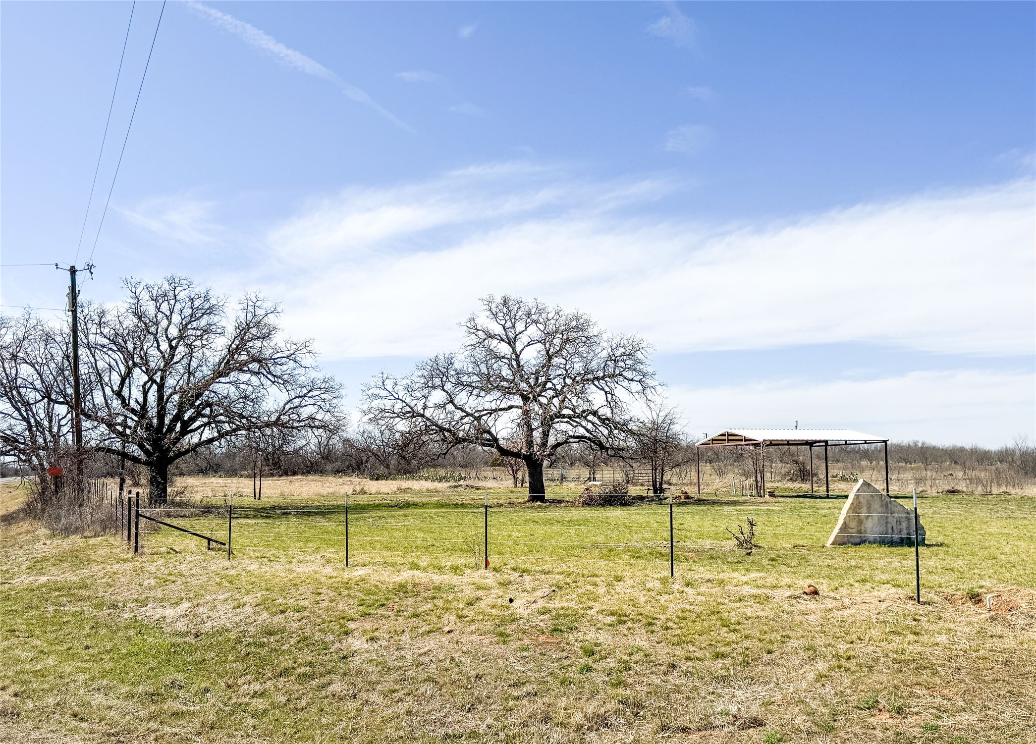 3300 Highway 569