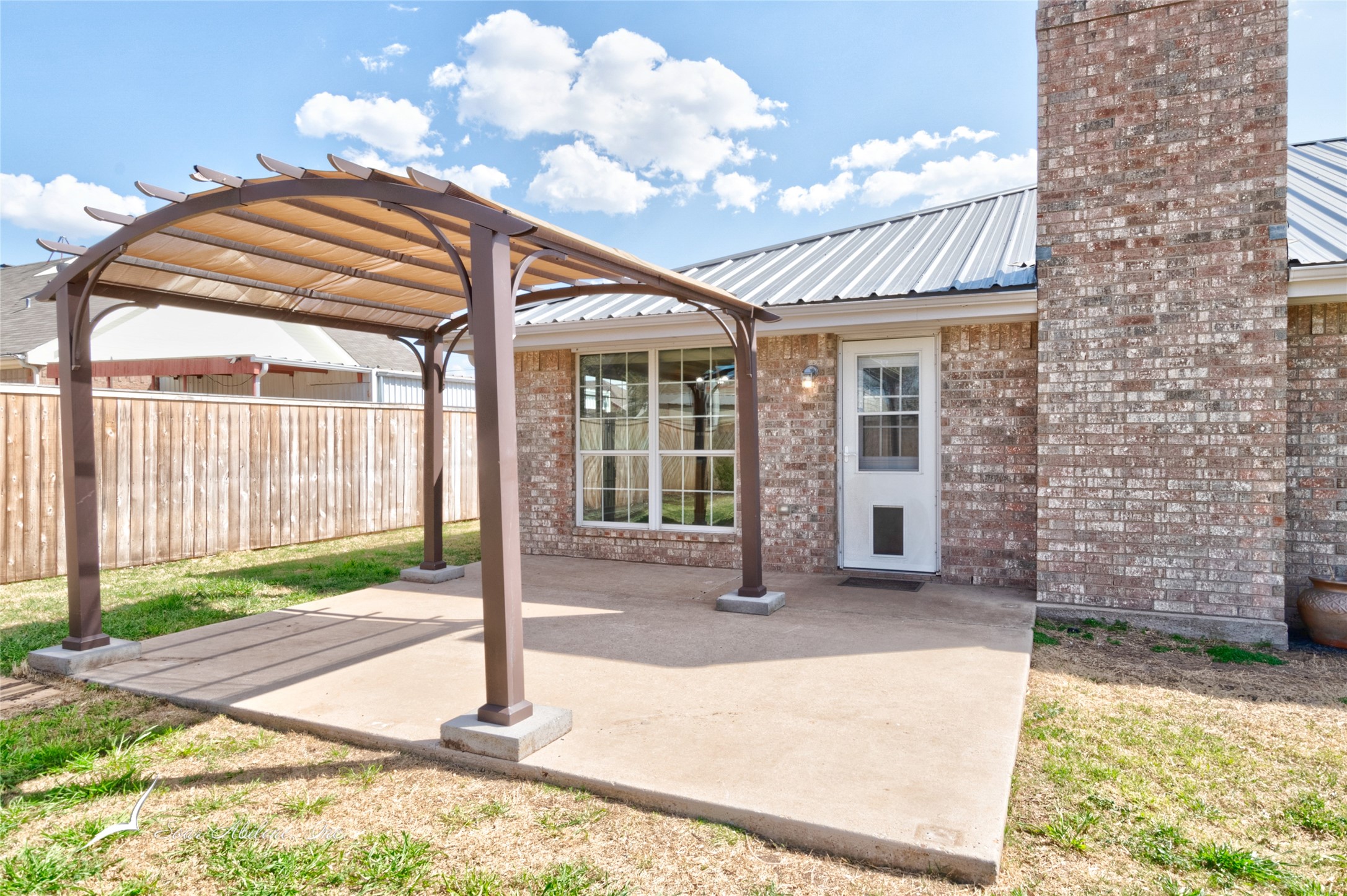 1010 Woodland Drive