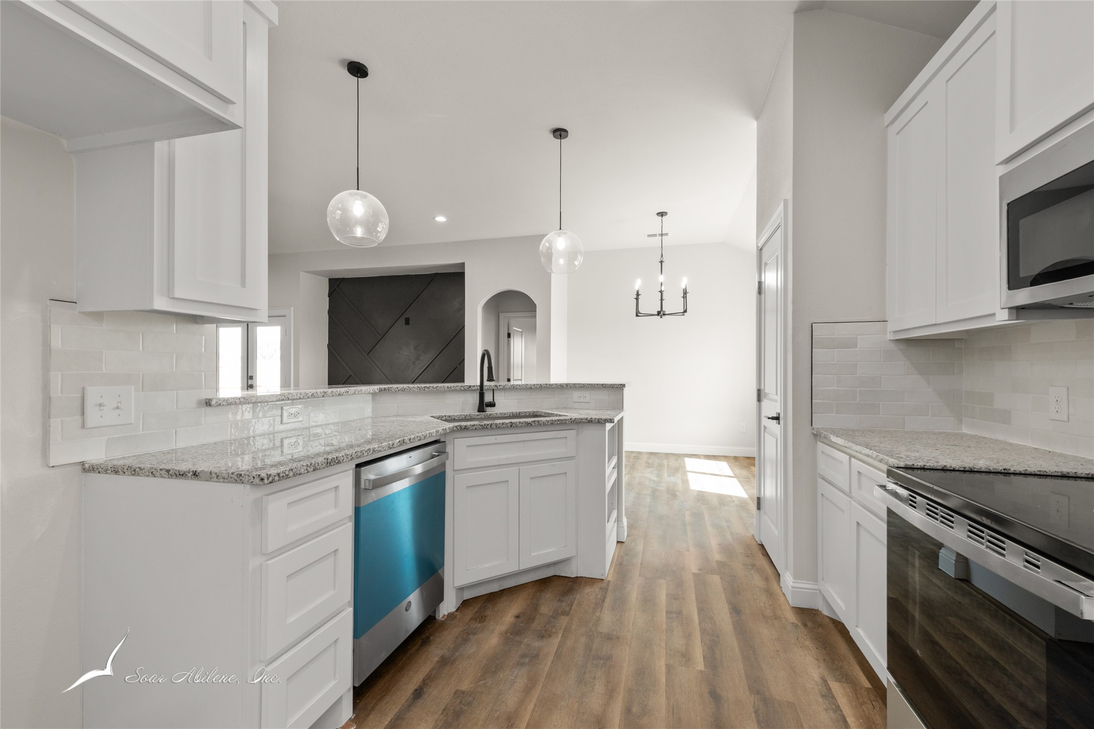 3332 Muthu Veer Drive