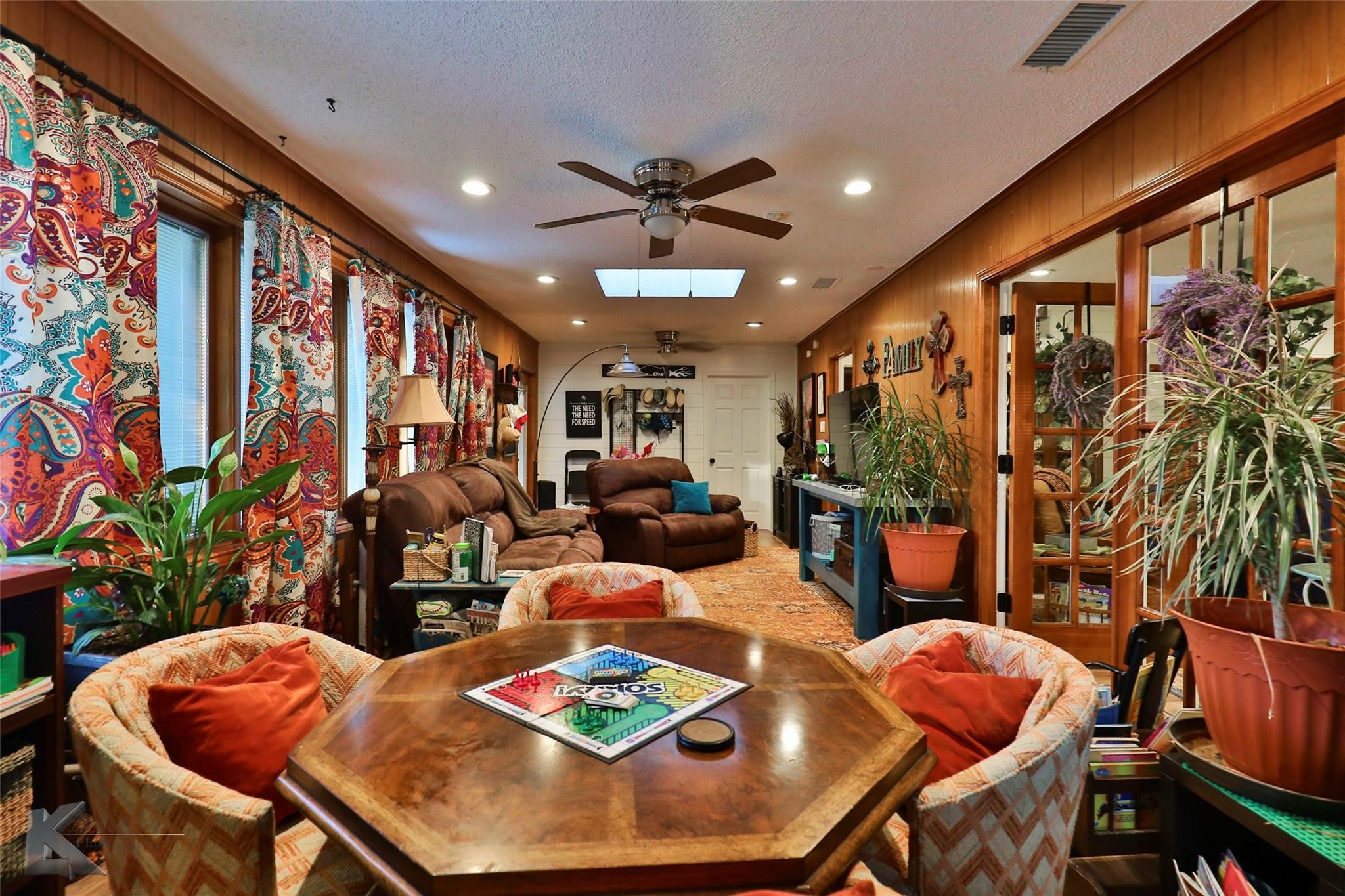 1929 S 13th Street