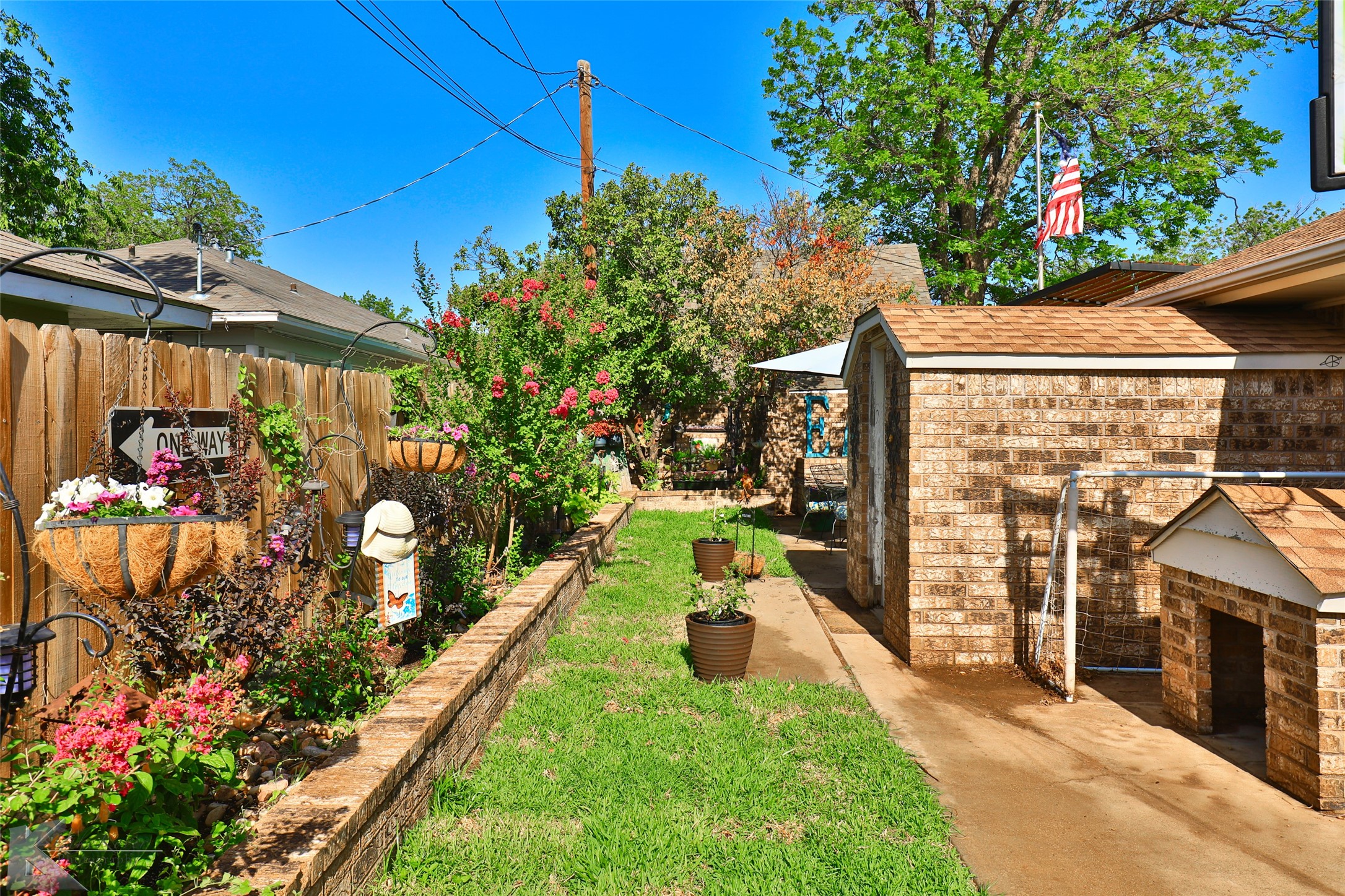 1929 S 13th Street