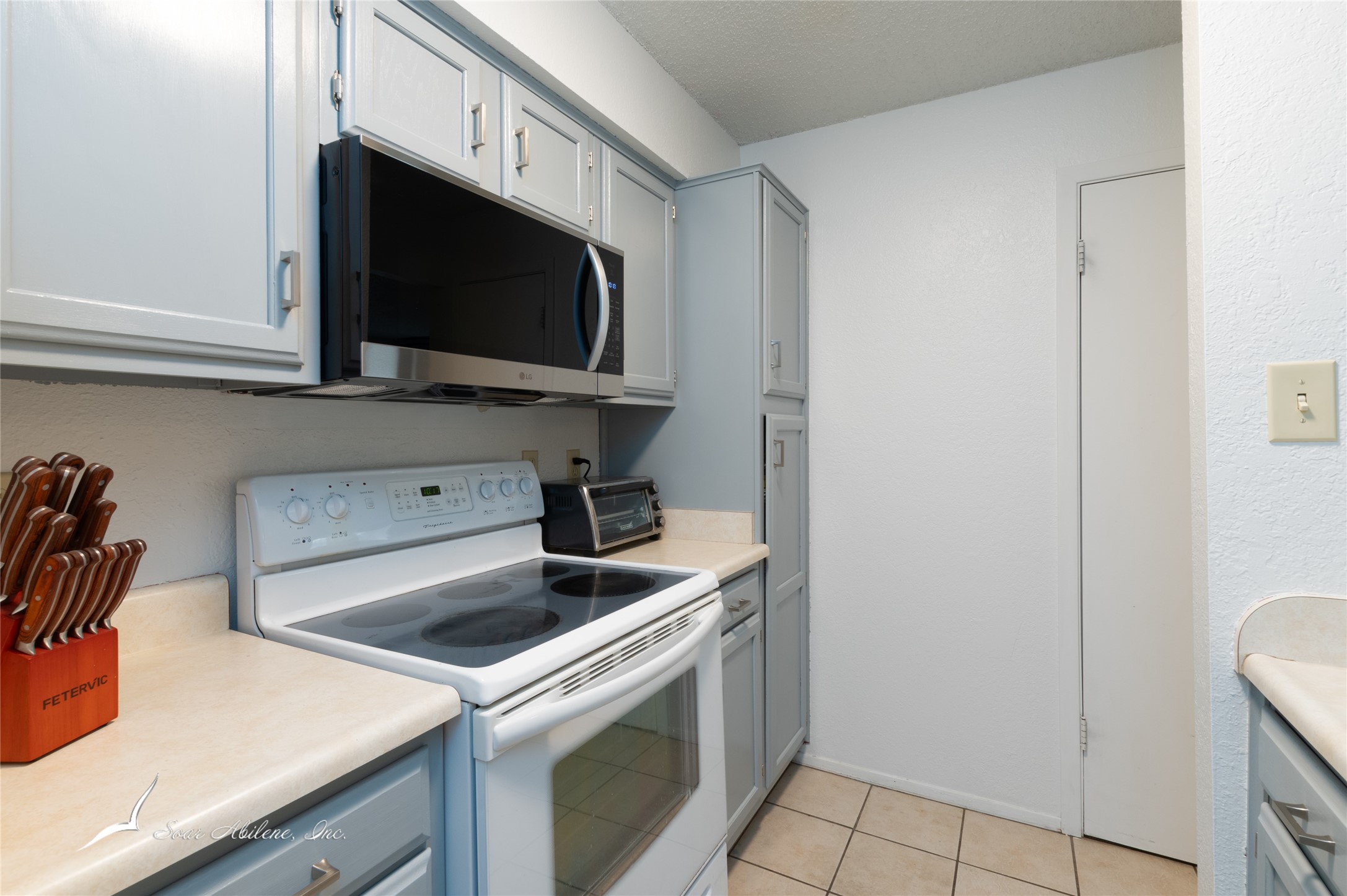 1310 Westheimer Road 211