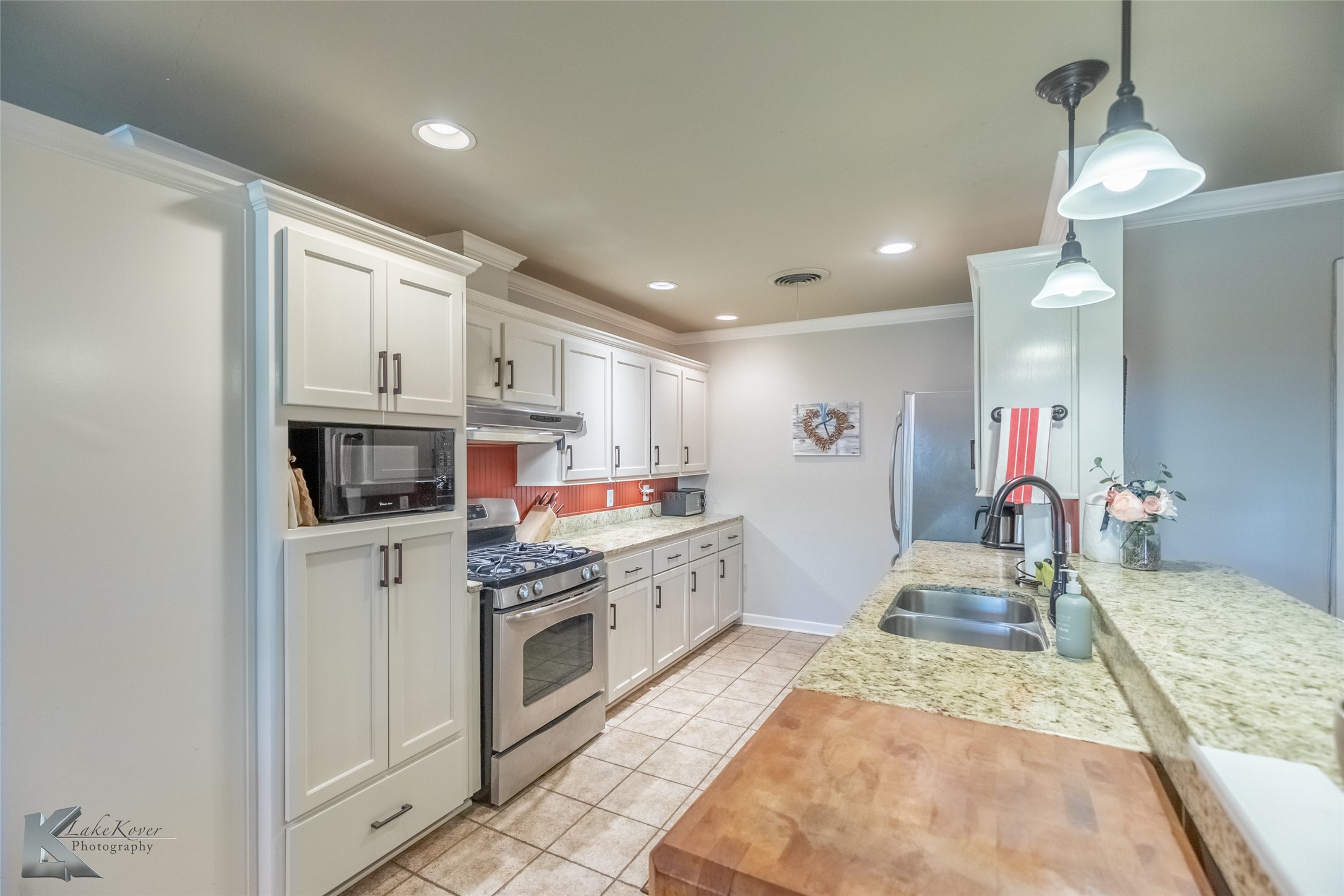 3126 Ventura Drive