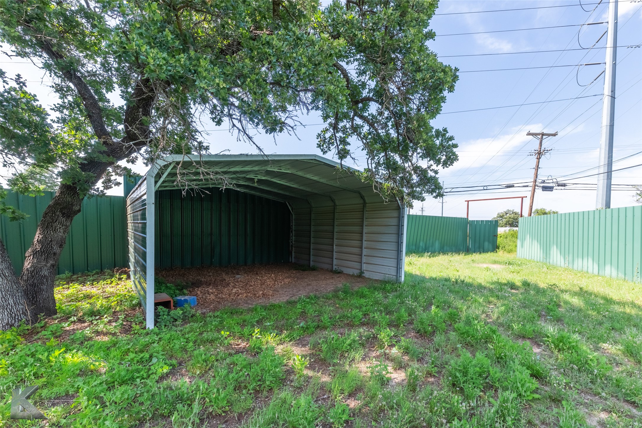 2226 Castle Drive