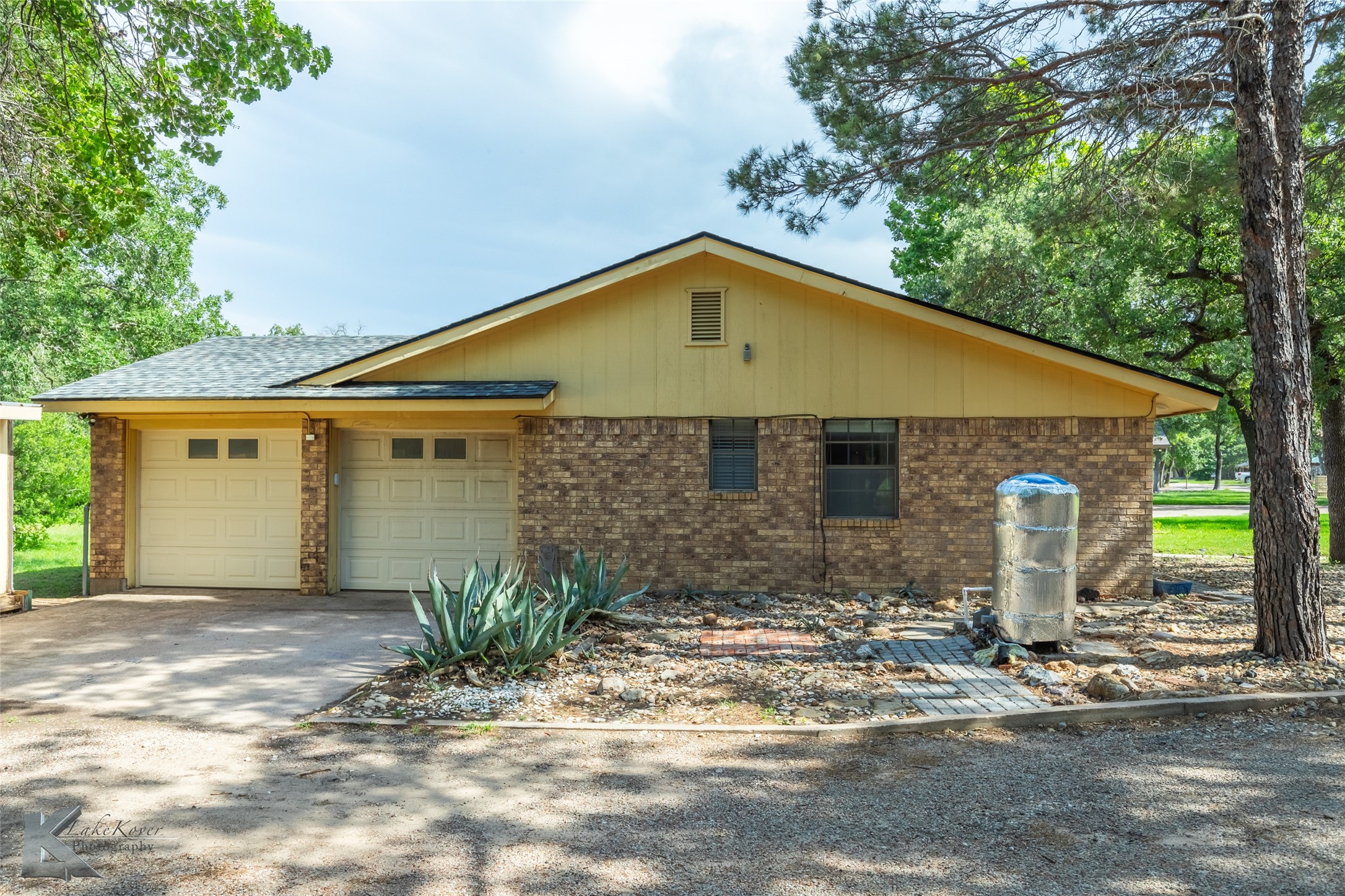2226 Castle Drive