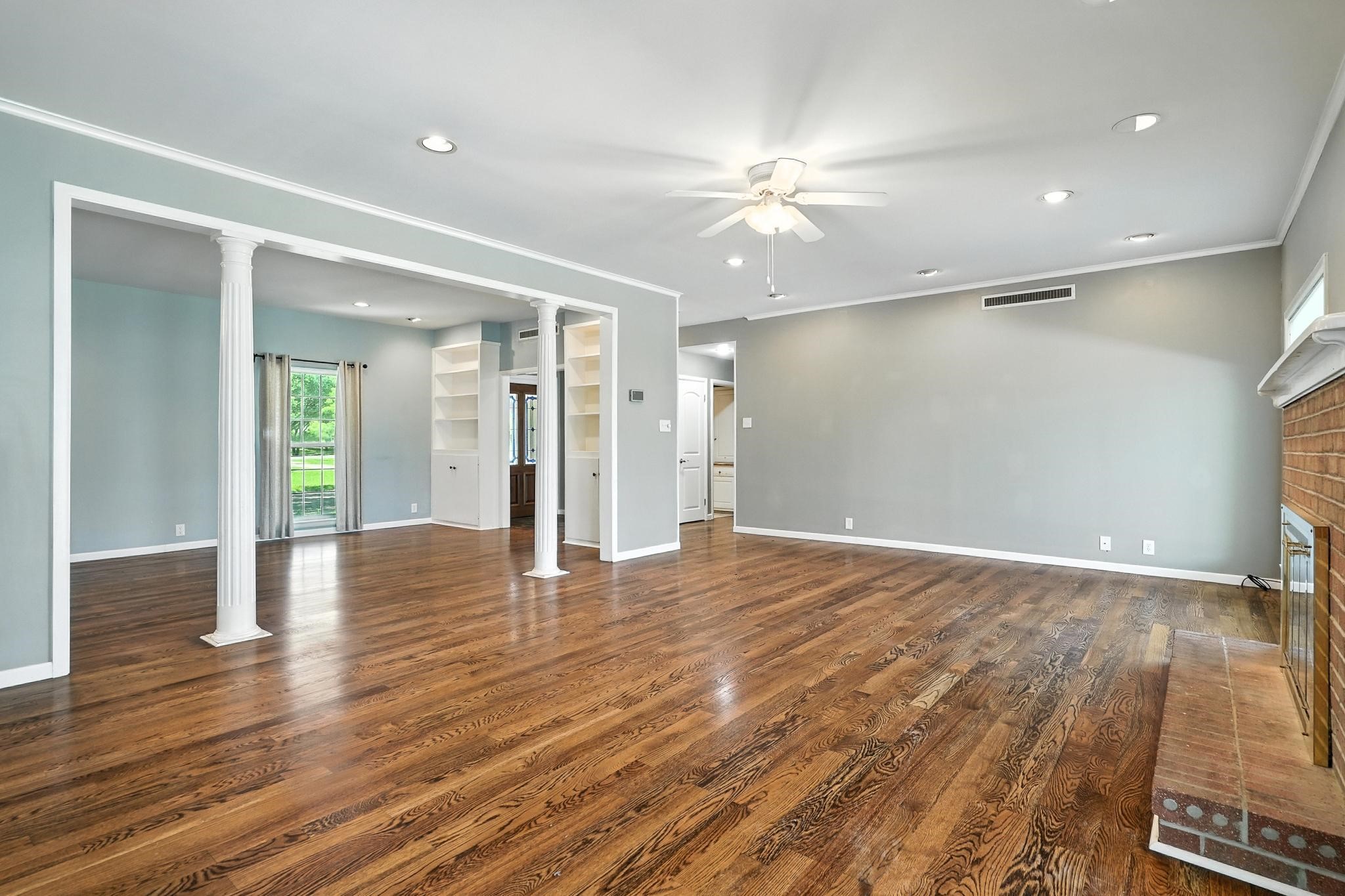 2102 Shoreline Drive