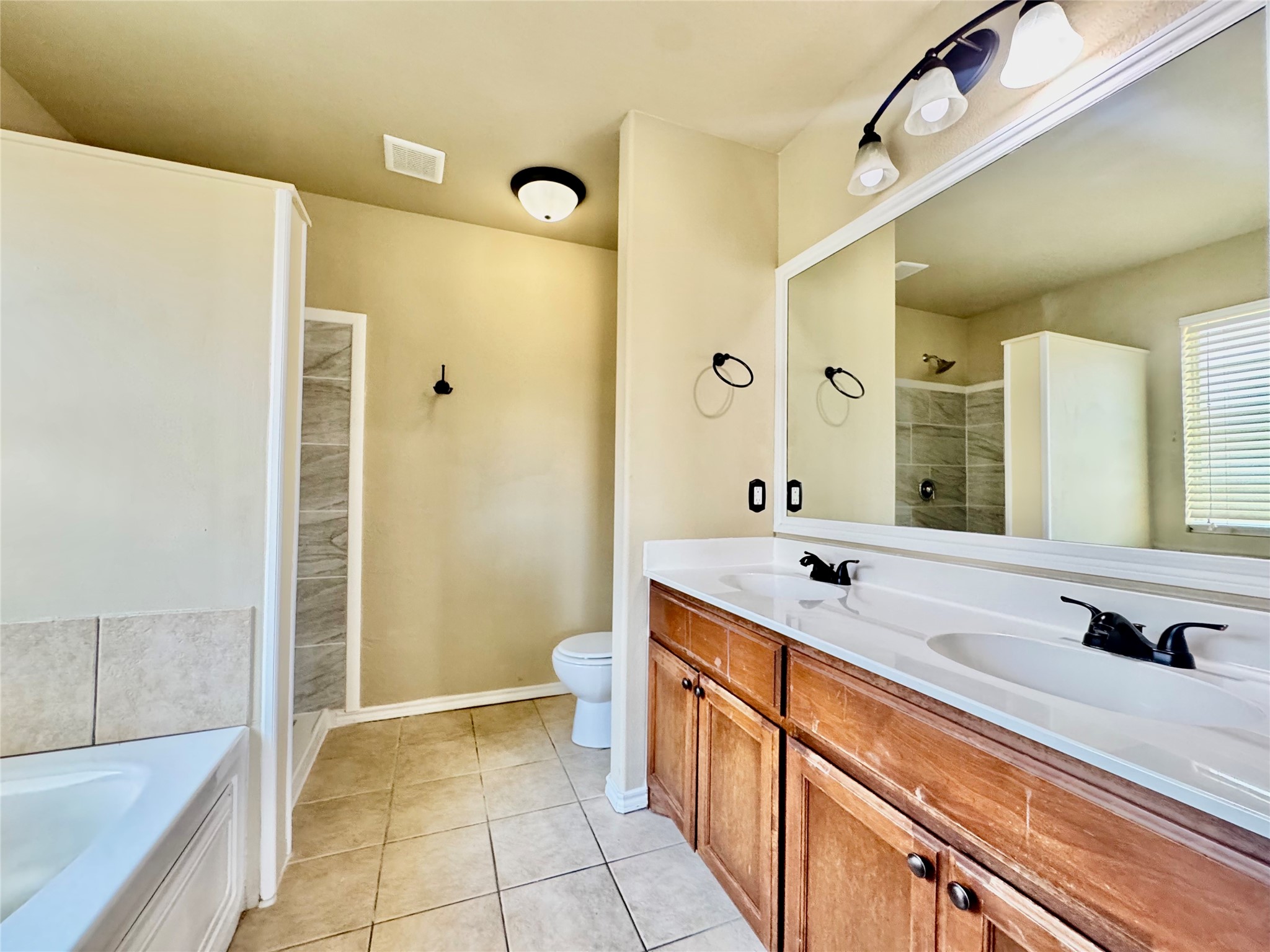 5549 Yellow Brick Road