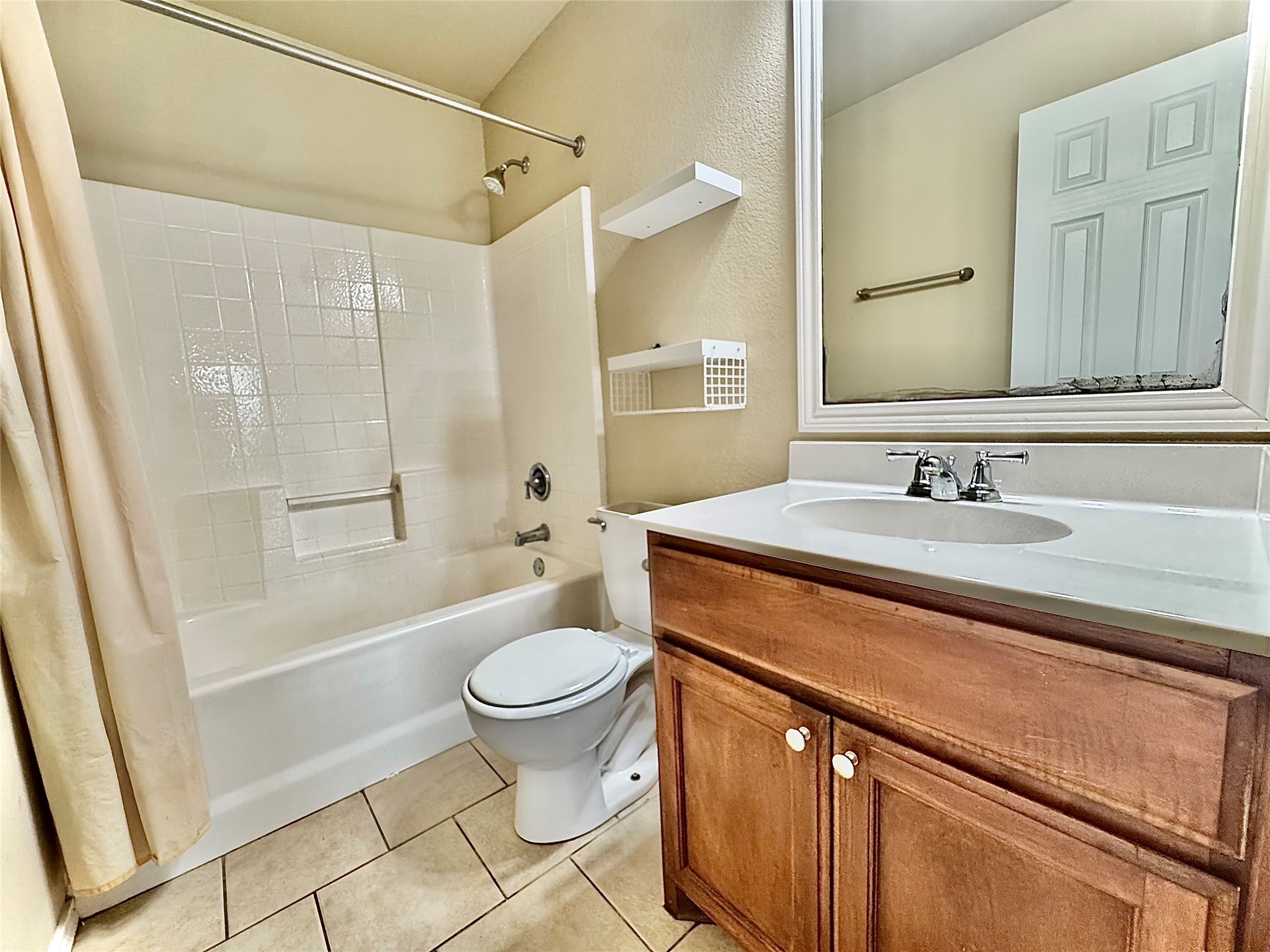 5549 Yellow Brick Road