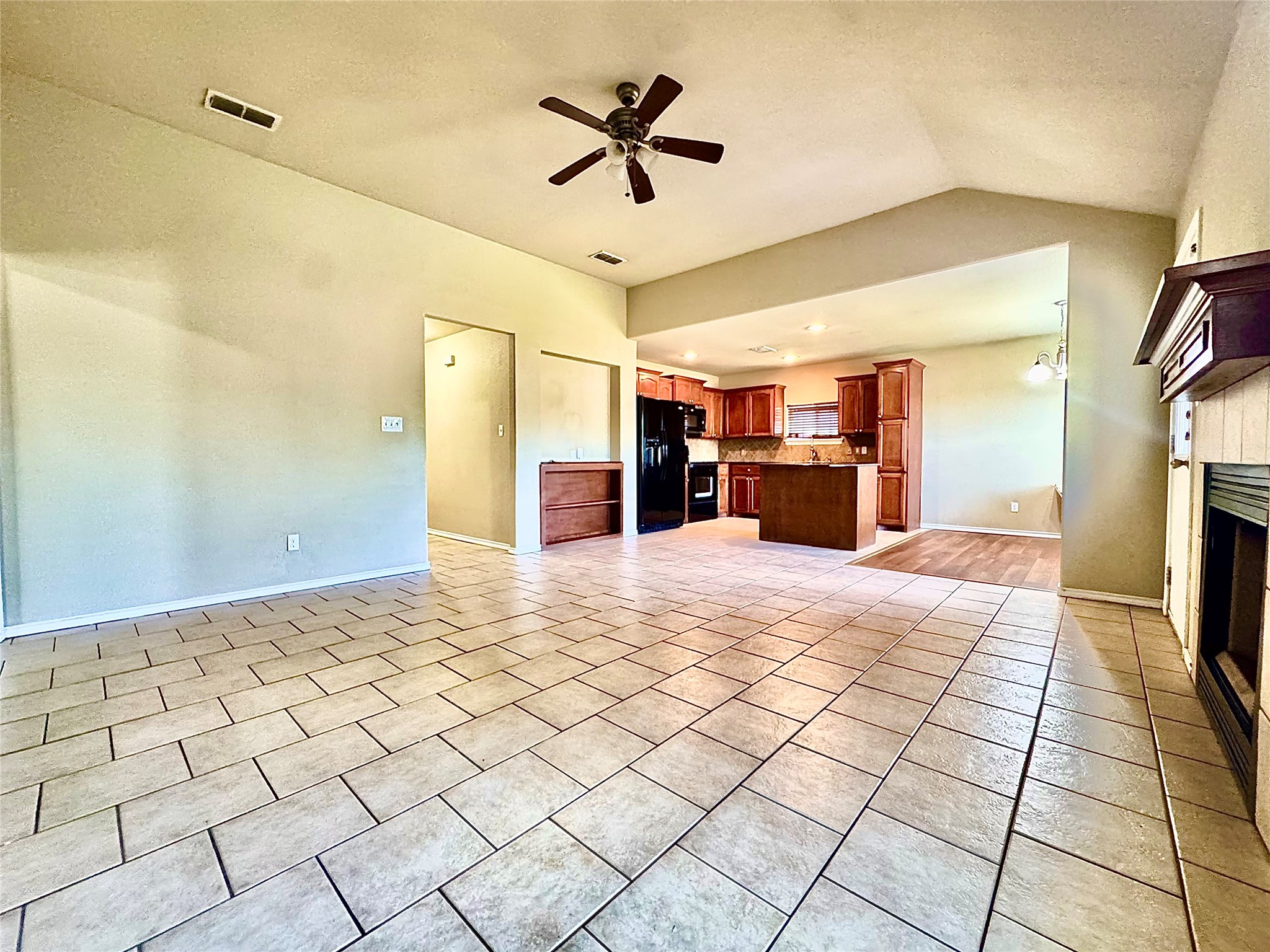 5549 Yellow Brick Road