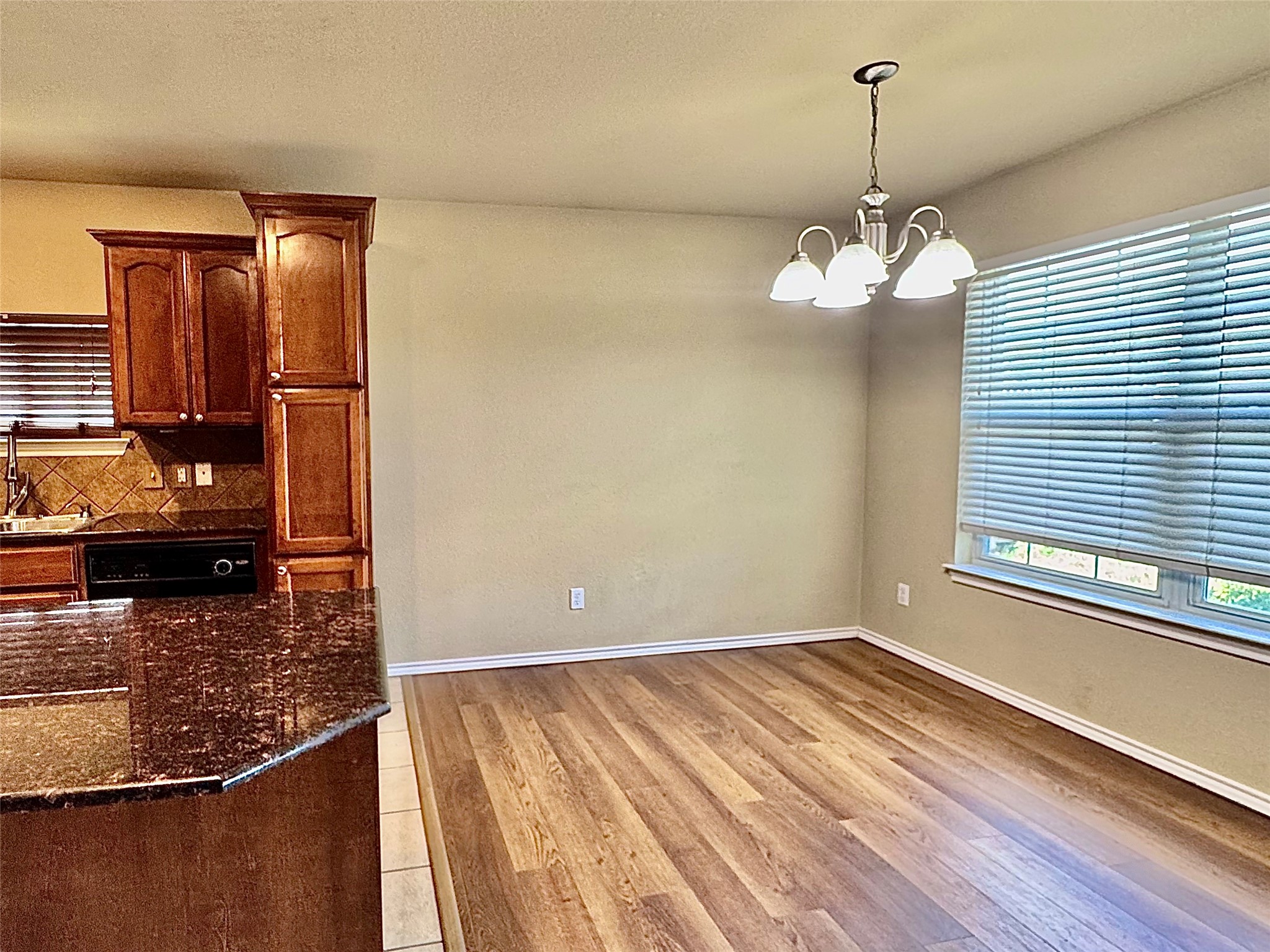 5549 Yellow Brick Road