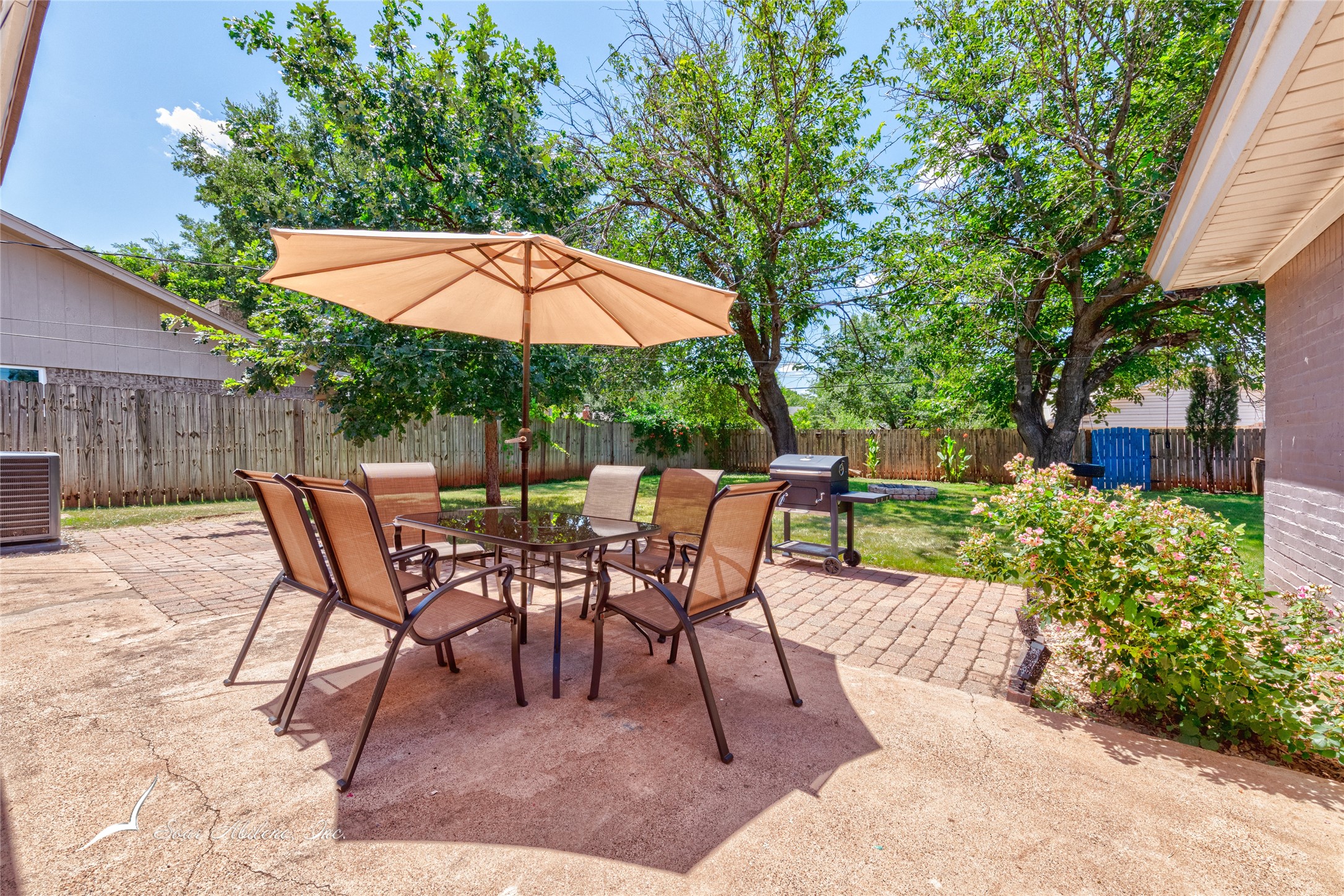 2318 Brentwood Drive