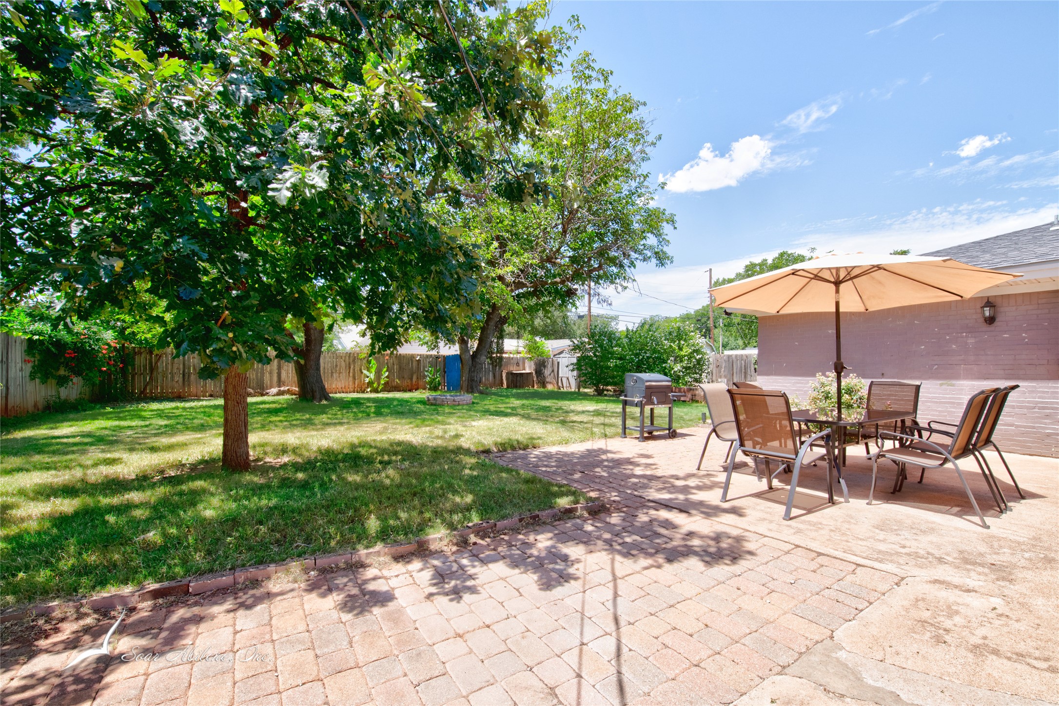 2318 Brentwood Drive
