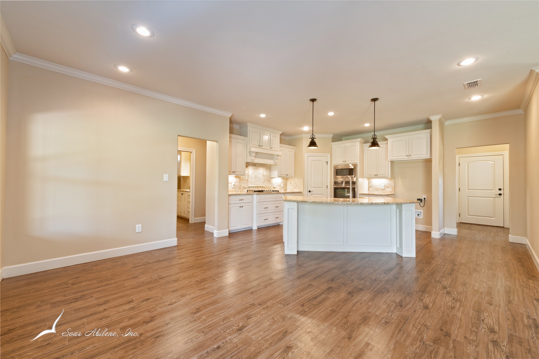 8201 Cimarron Trail