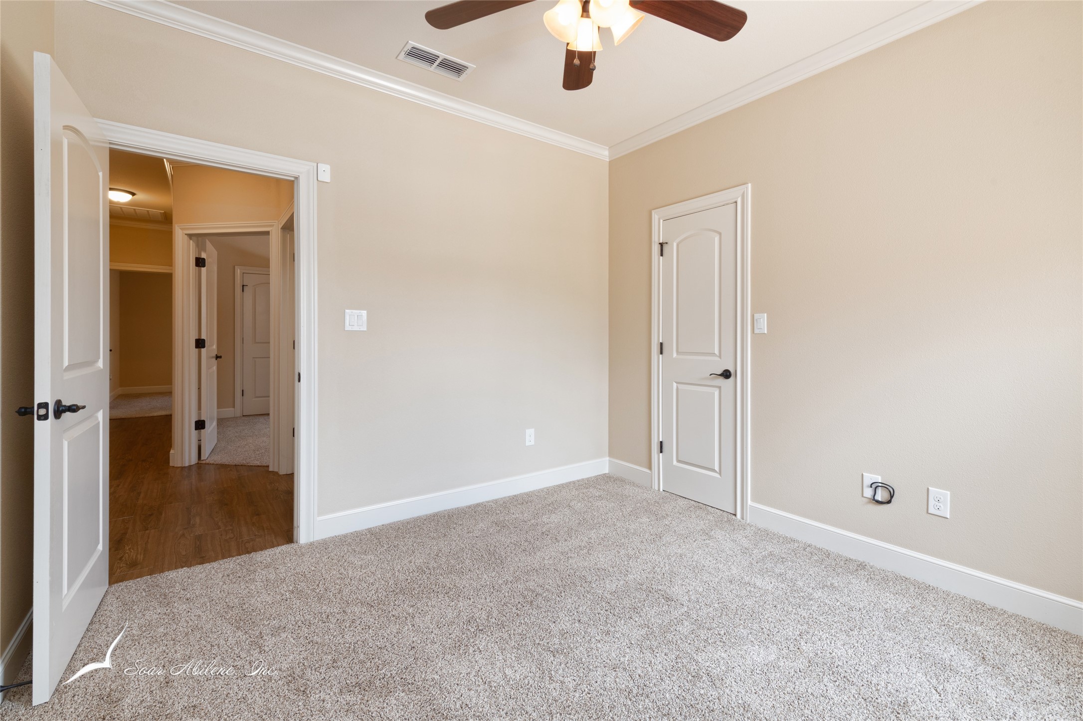 8201 Cimarron Trail