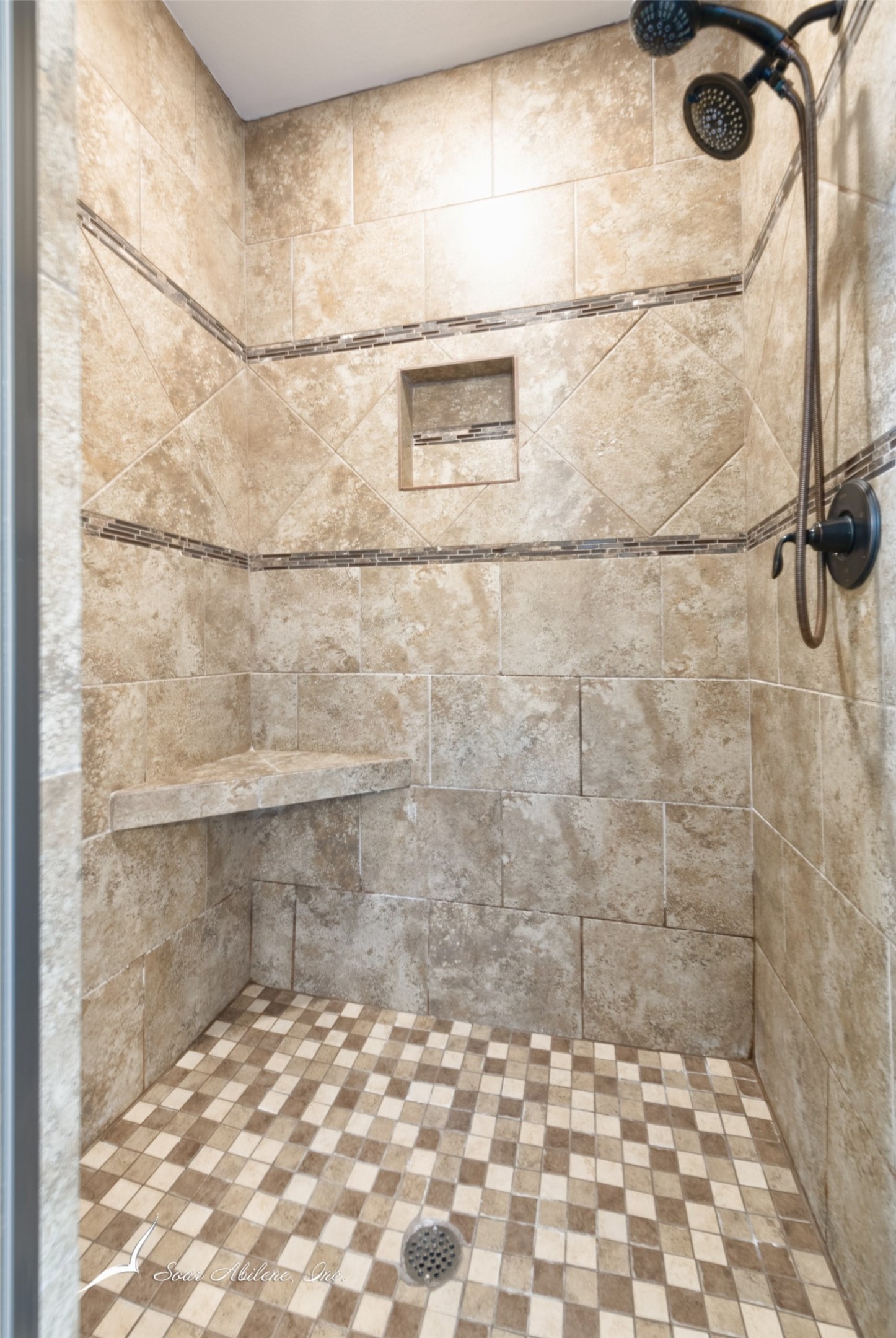 8201 Cimarron Trail