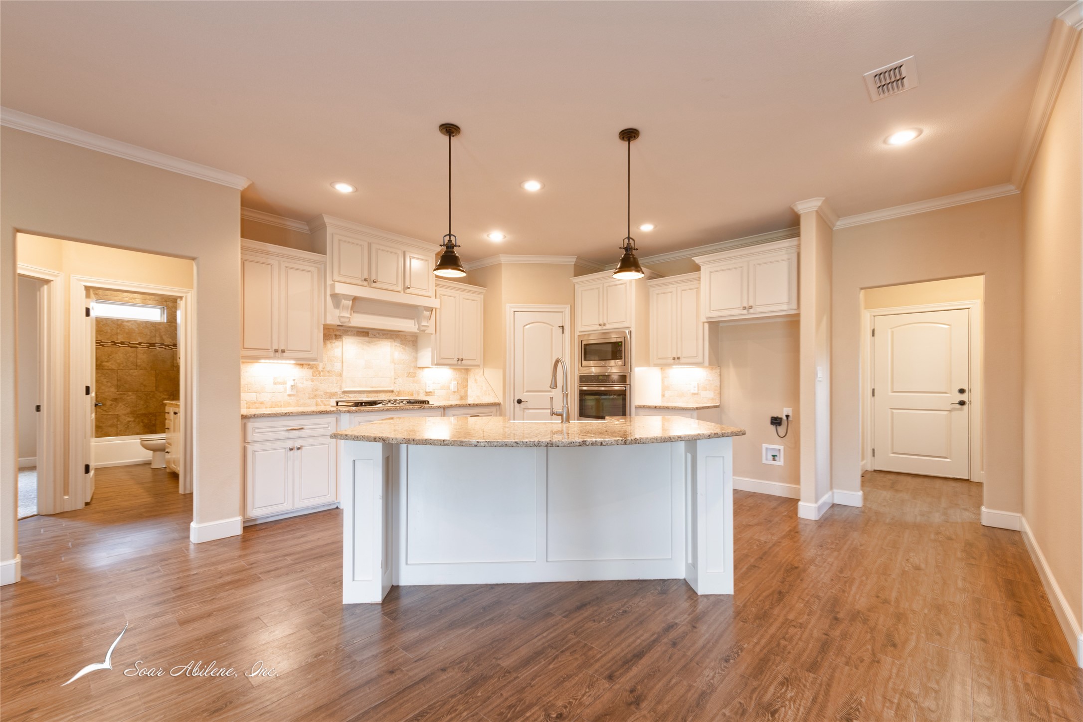 8201 Cimarron Trail