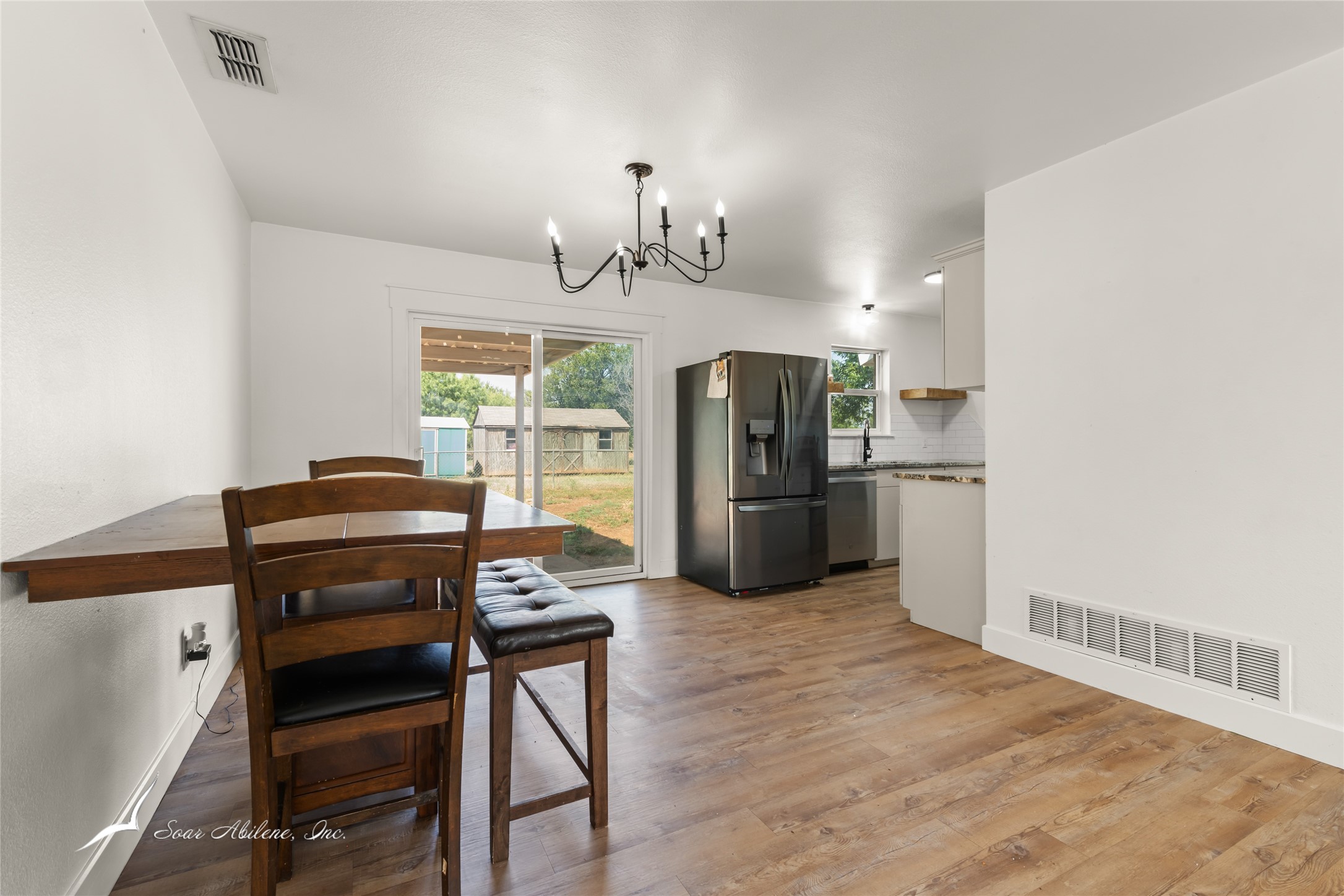 1089 Larned Lane