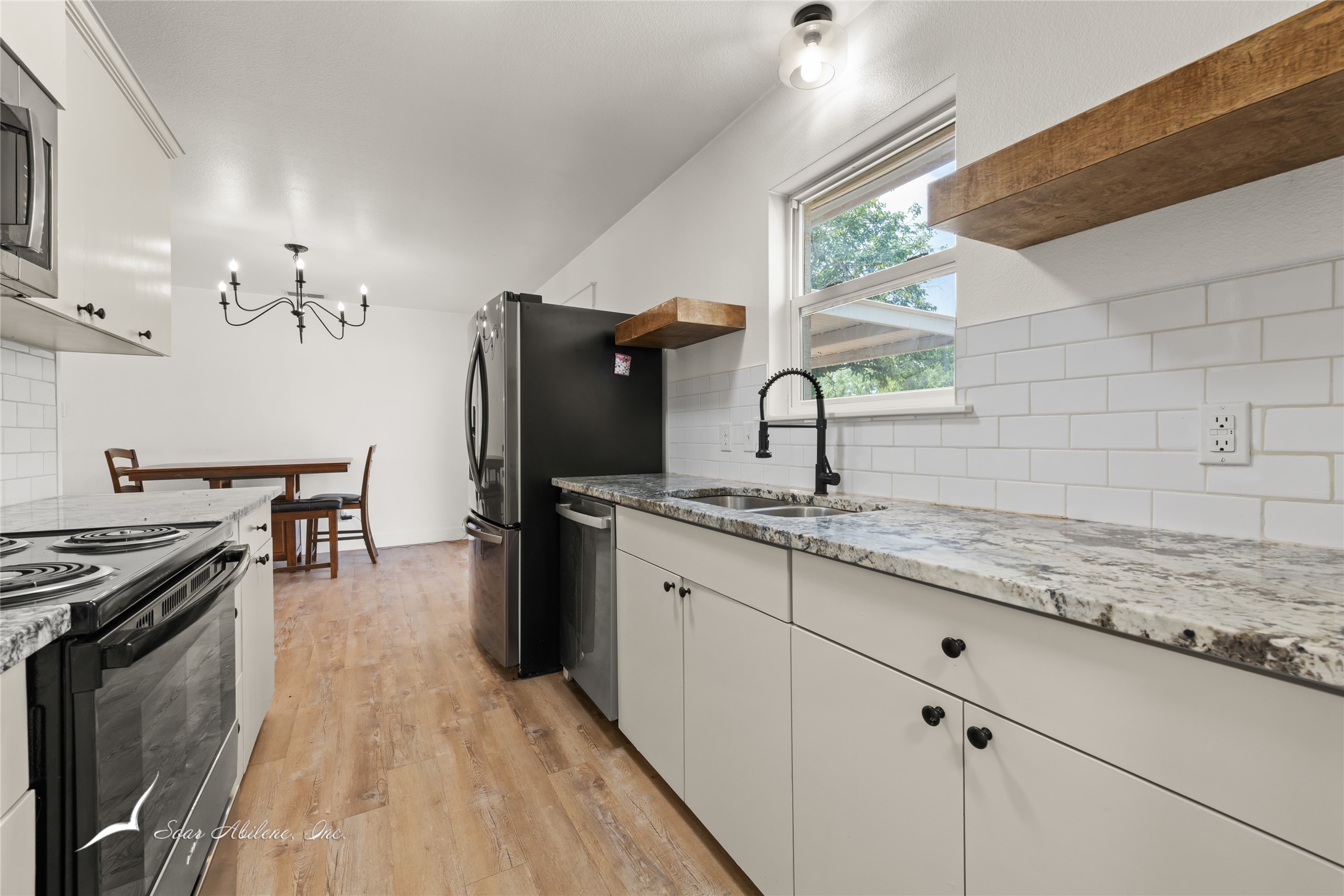 1089 Larned Lane