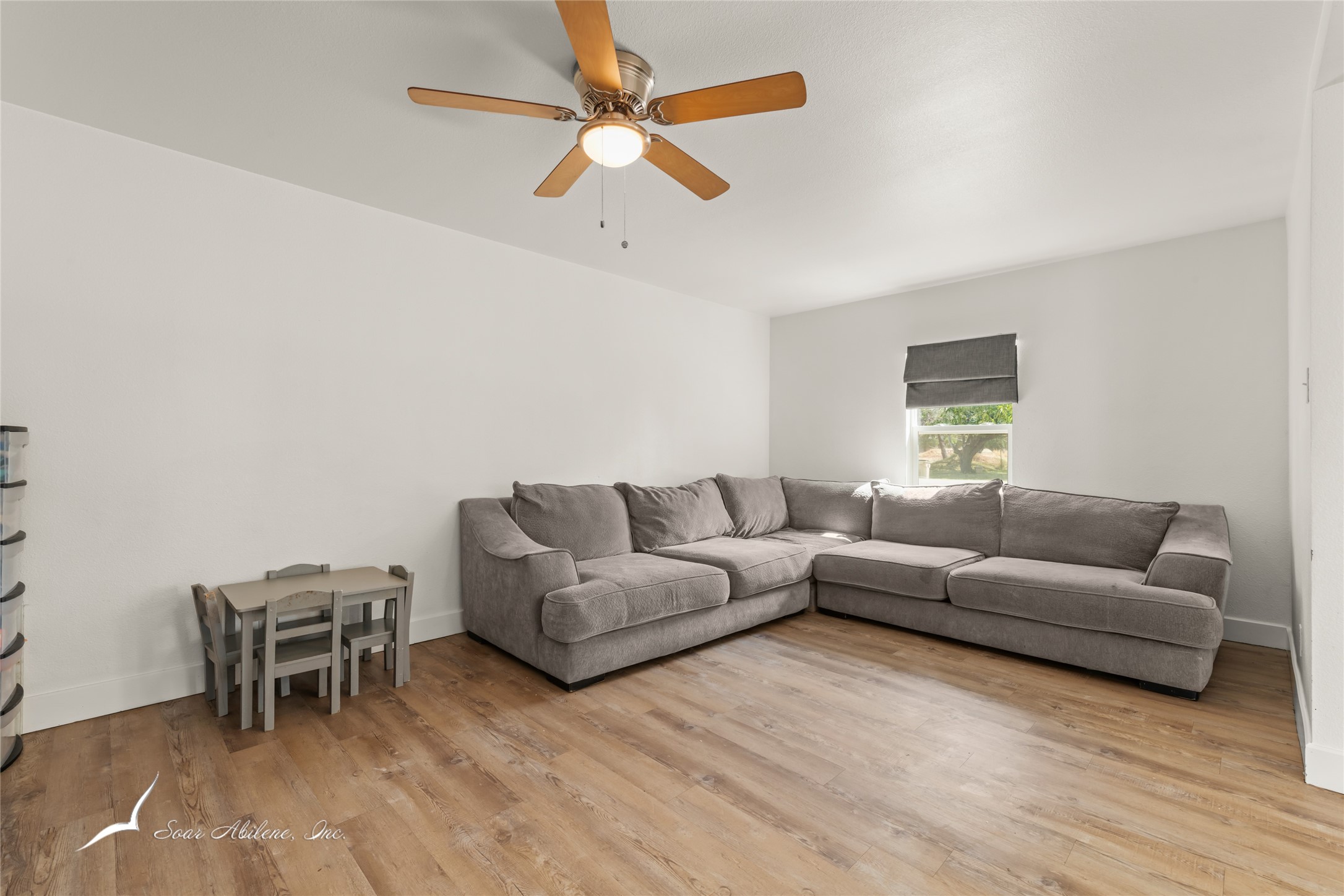 1089 Larned Lane