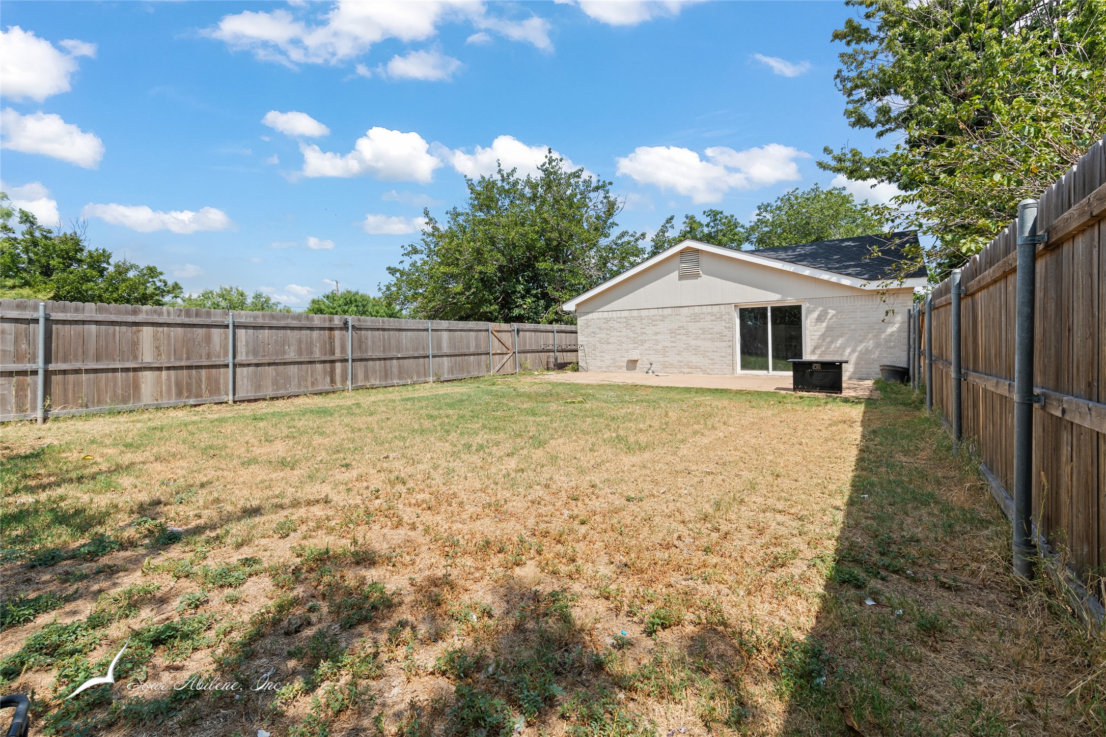 1089 Larned Lane