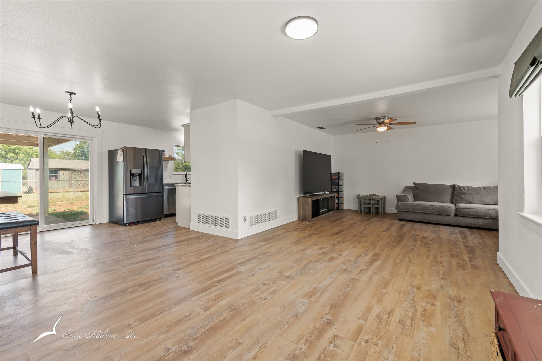1089 Larned Lane