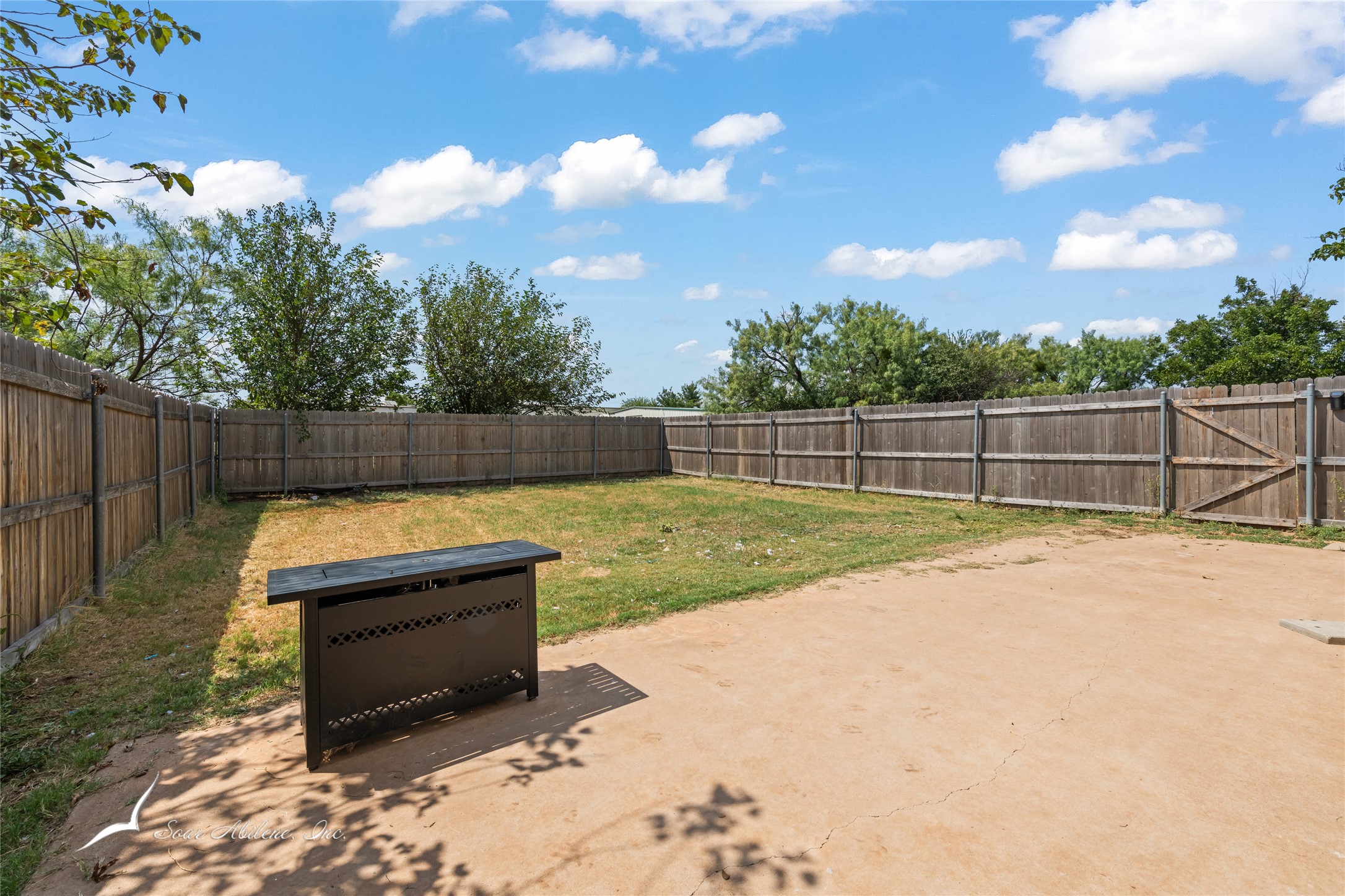 1089 Larned Lane