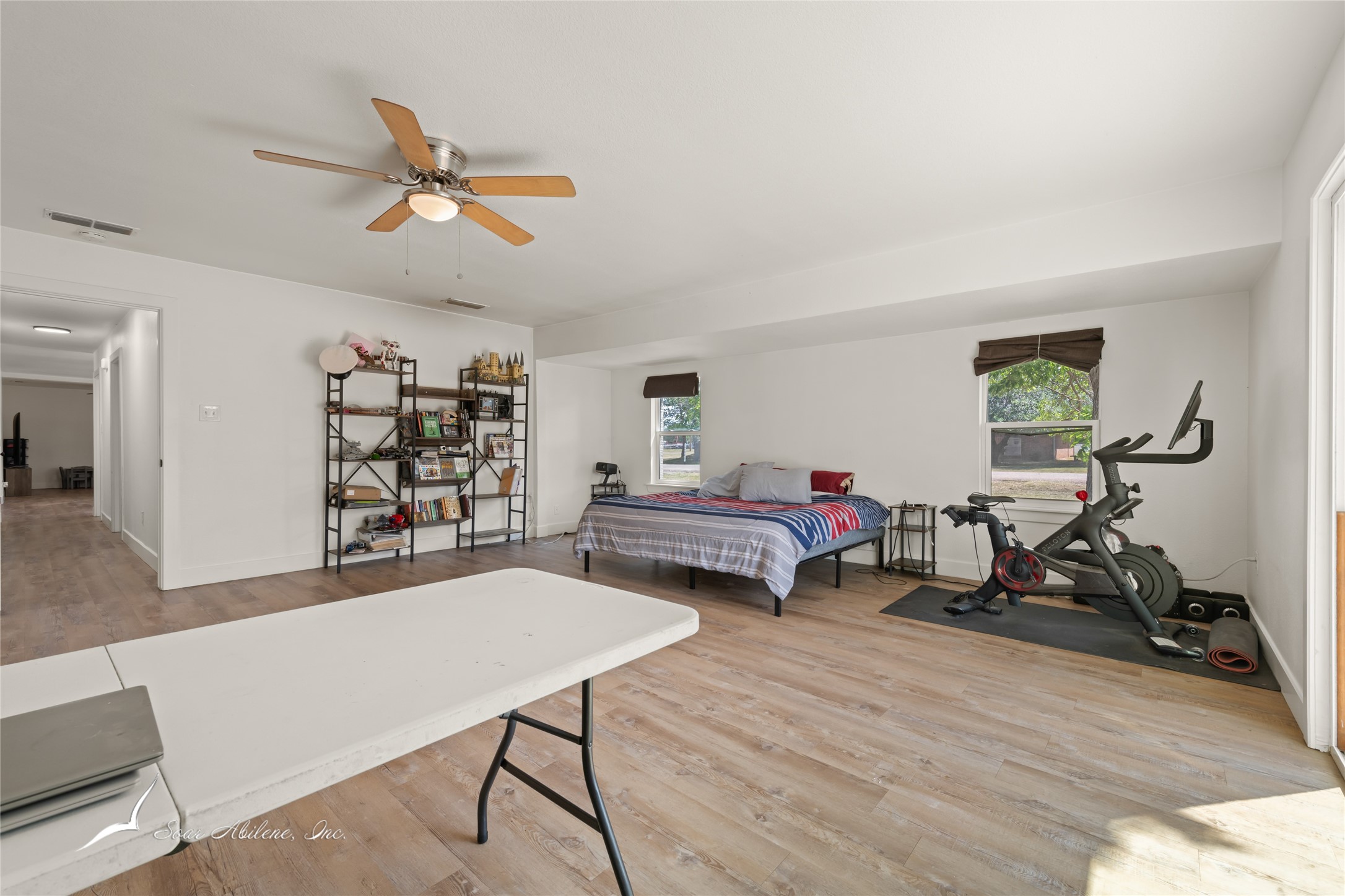 1089 Larned Lane