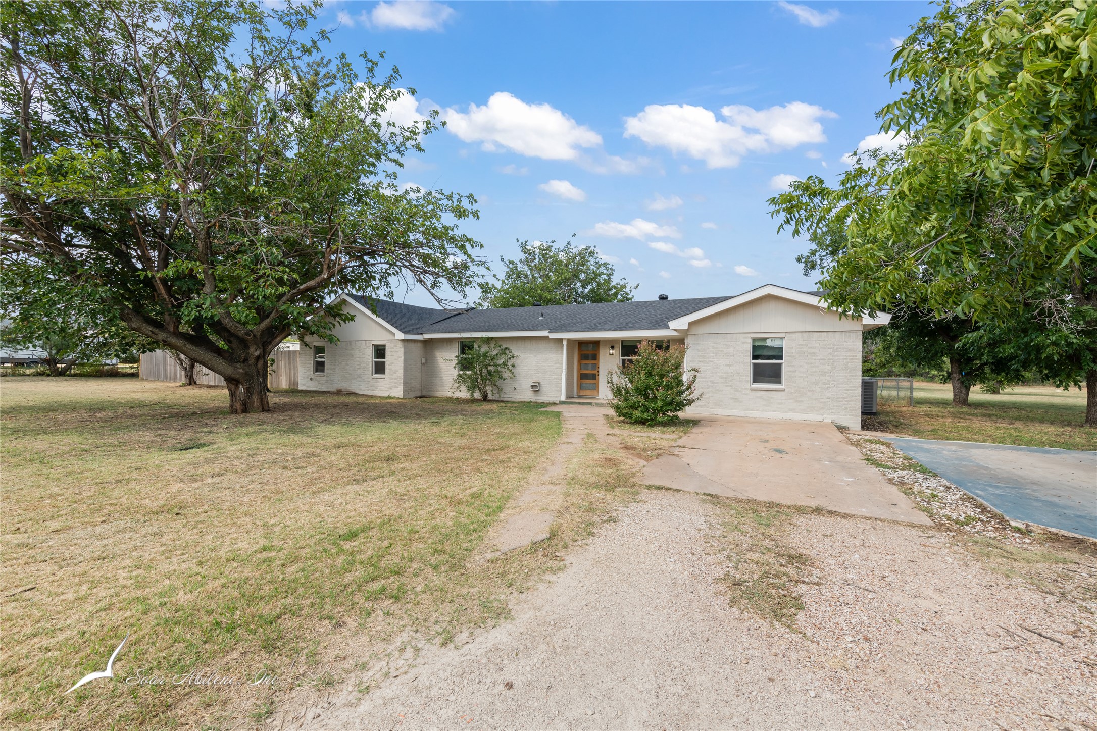 1089 Larned Lane