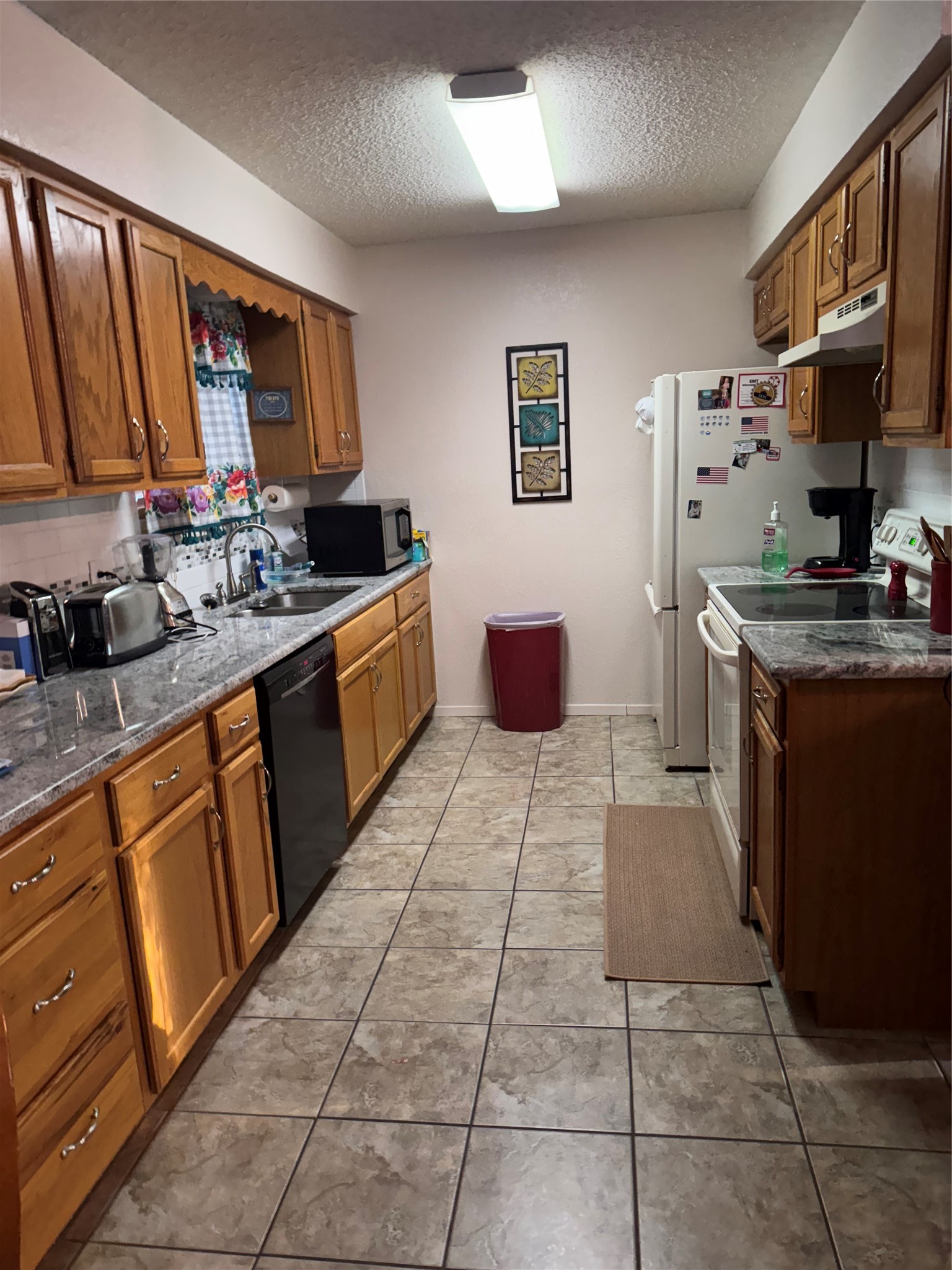 3933 Radcliff Road
