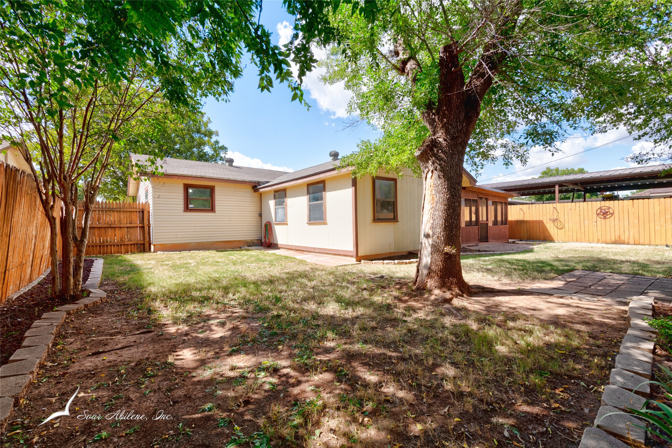 2101 Bel Air Drive