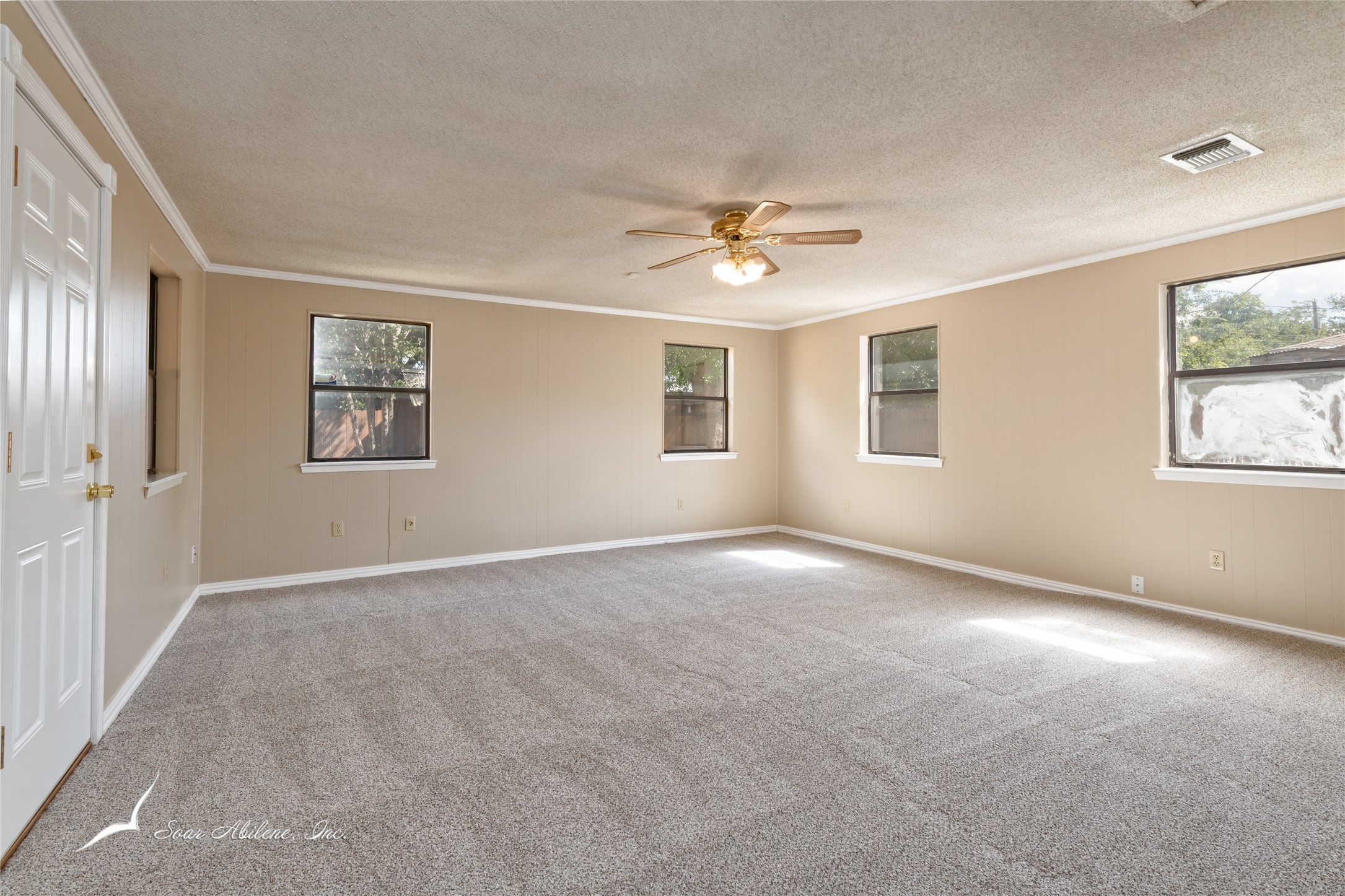 2101 Bel Air Drive