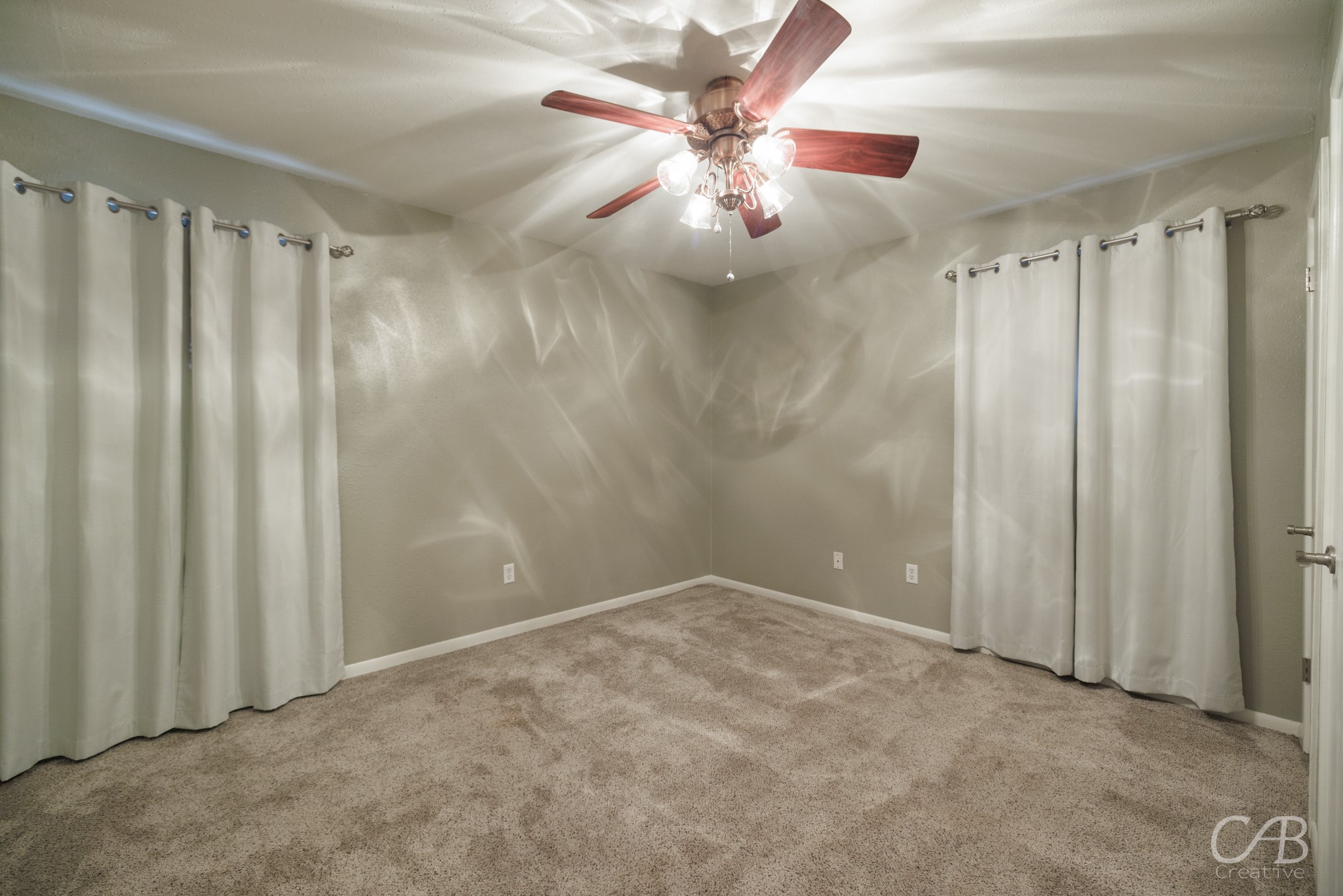 702 Avondale