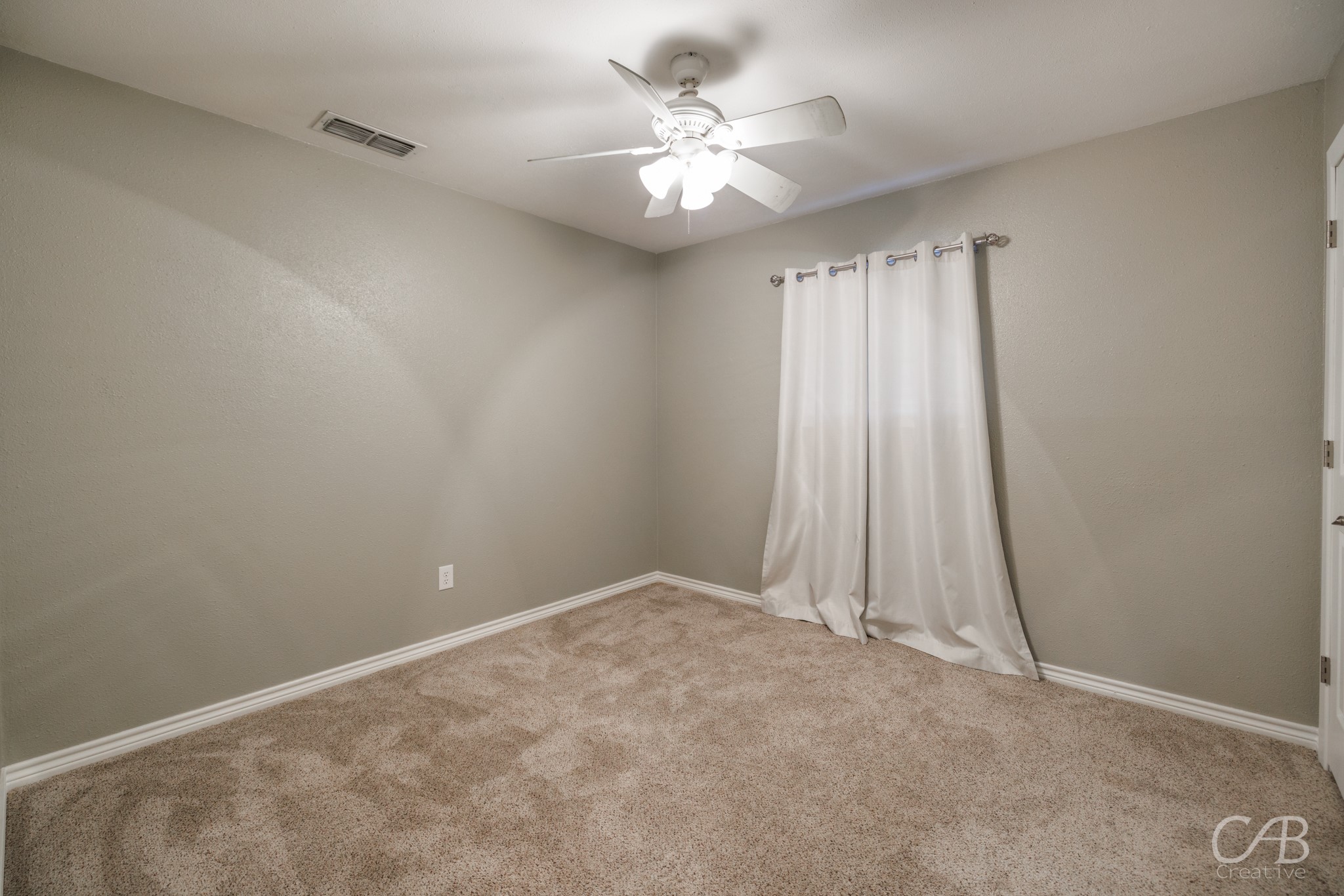 702 Avondale