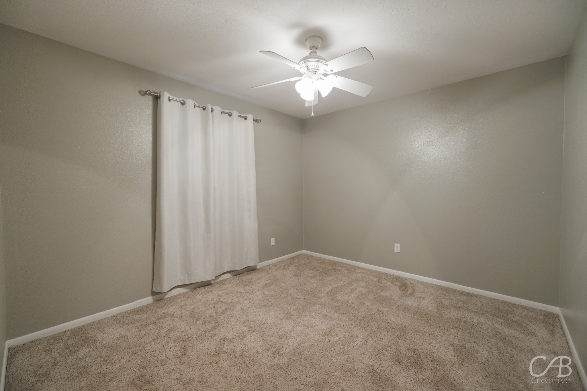 702 Avondale