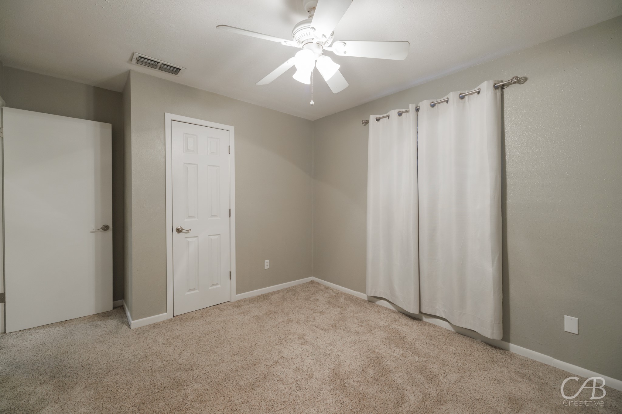 702 Avondale