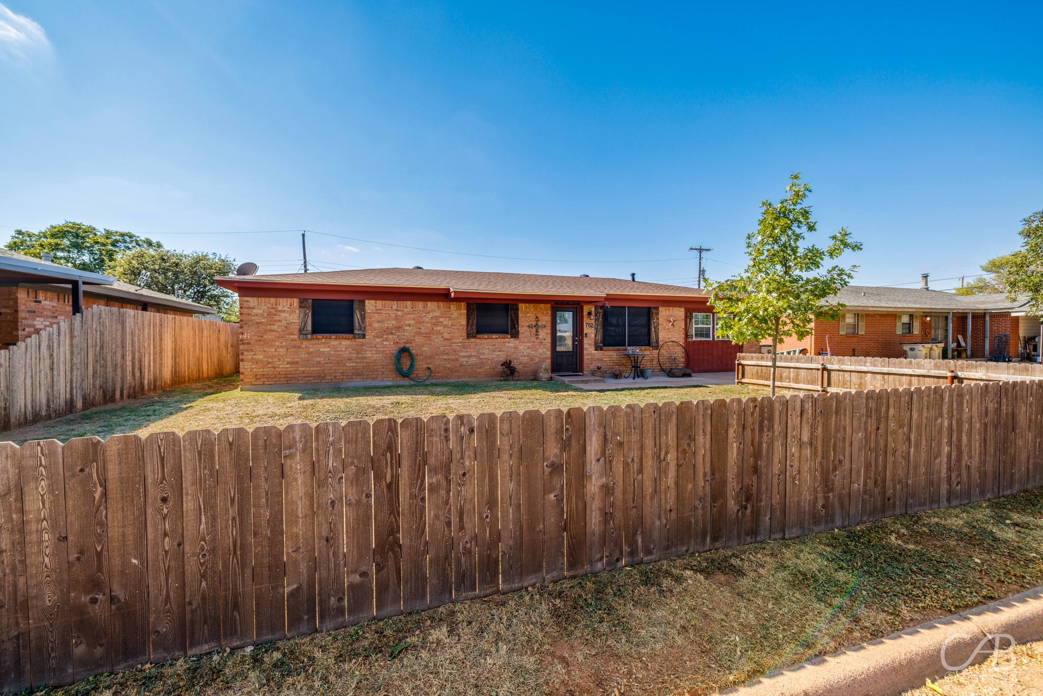 702 Avondale