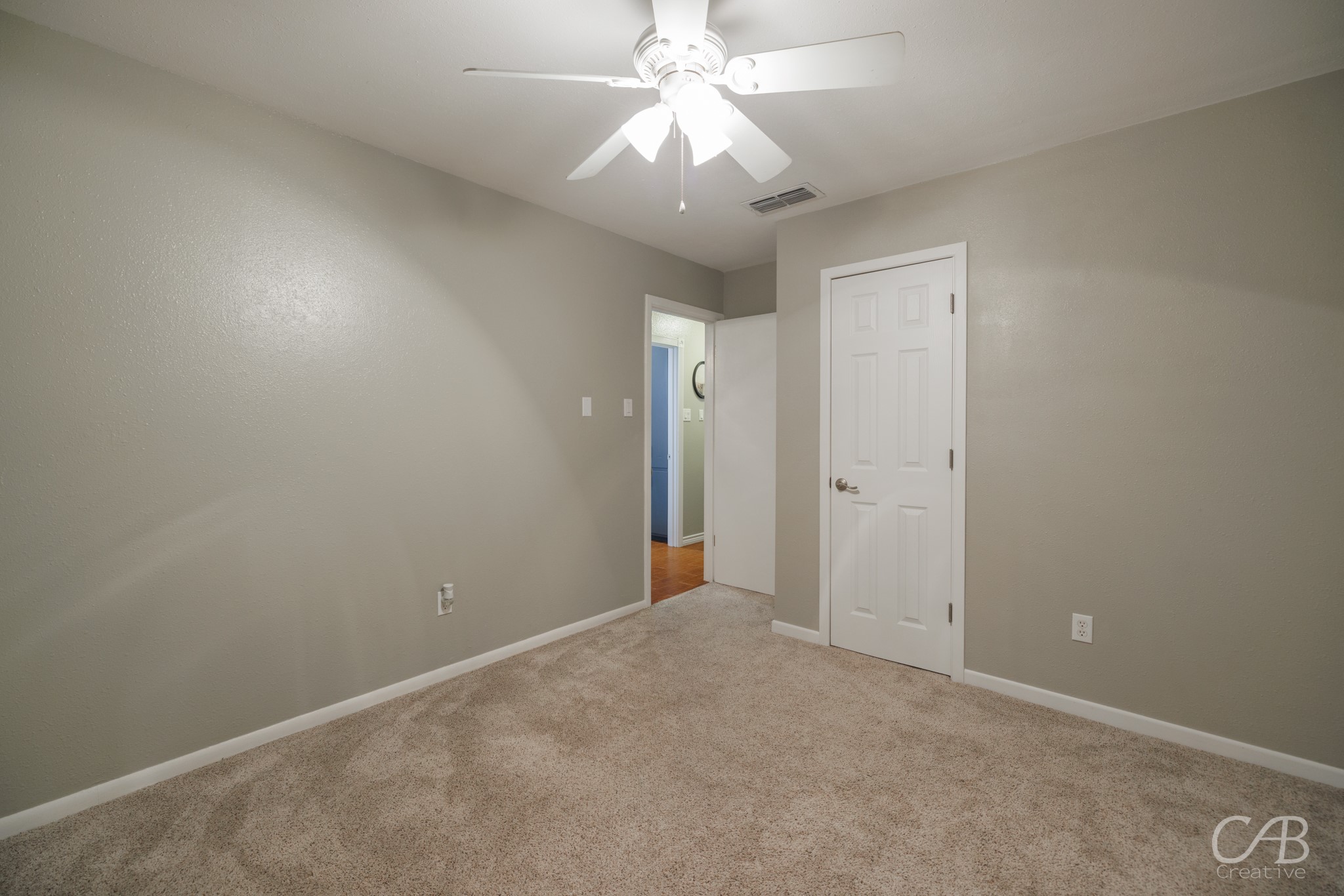 702 Avondale