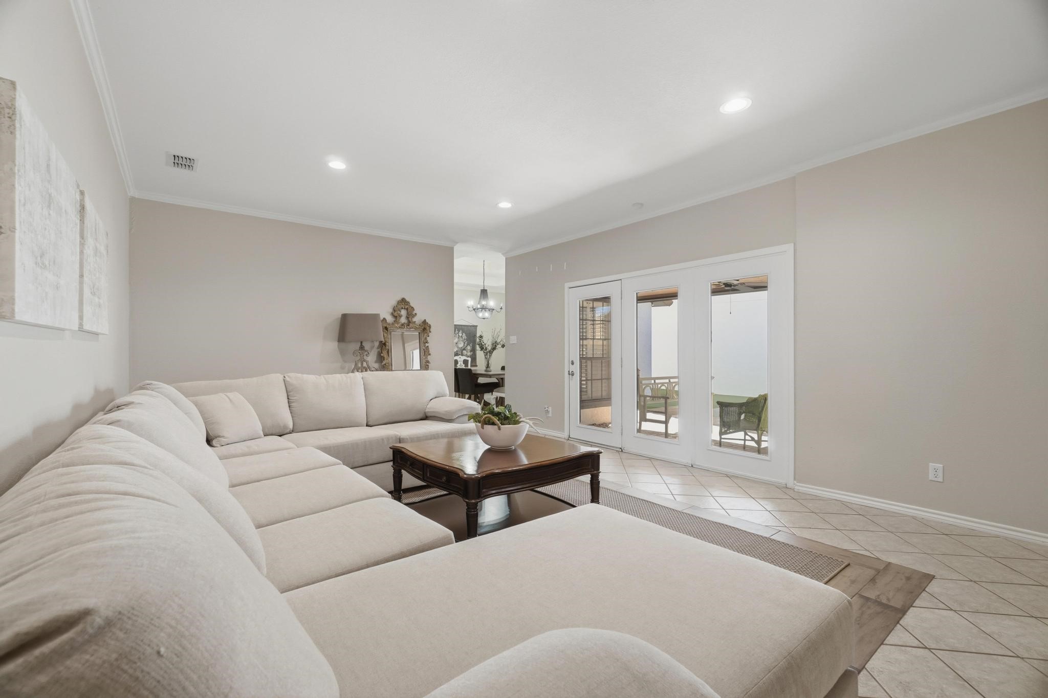 9 Tamarisk Circle