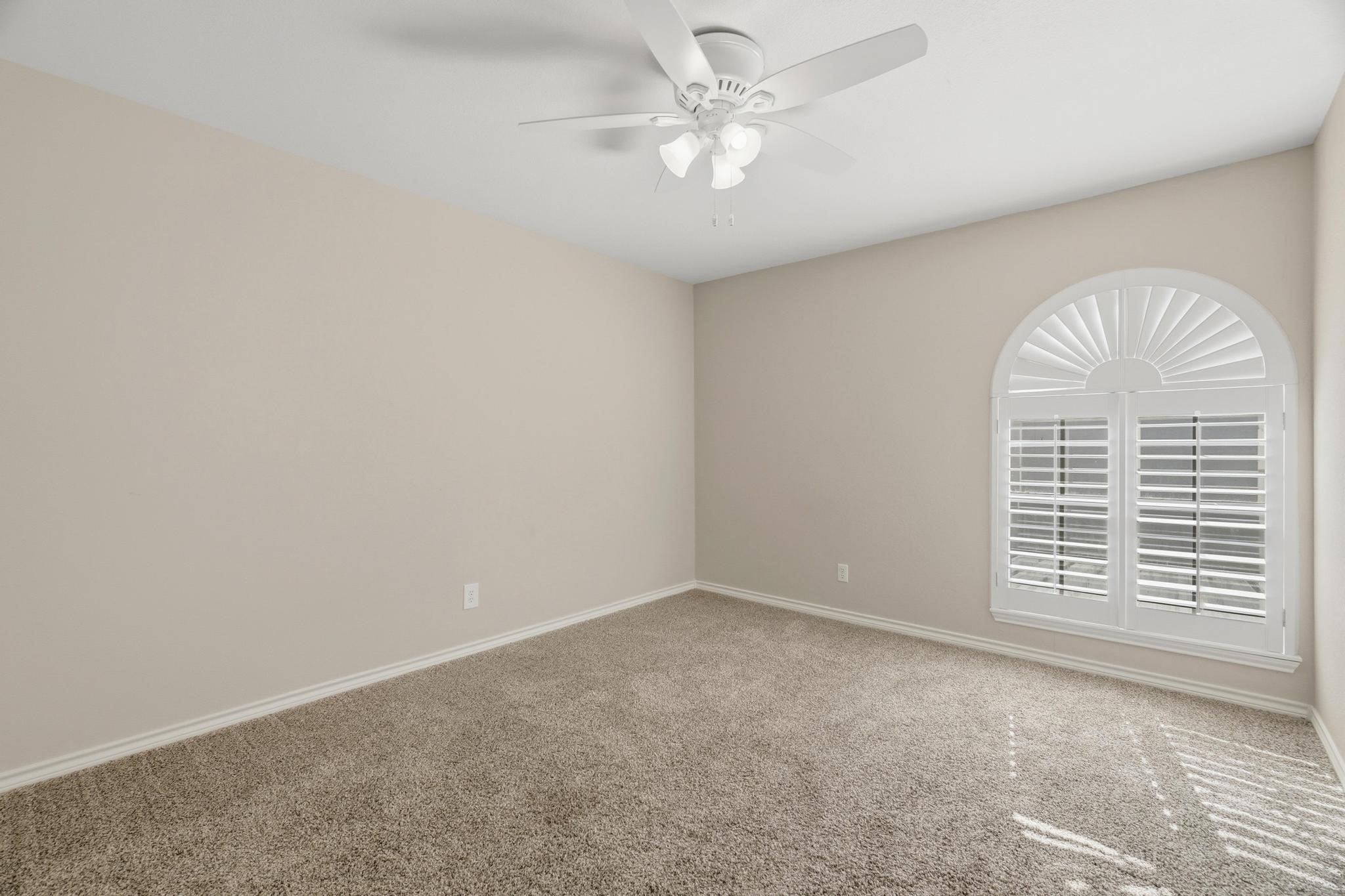9 Tamarisk Circle