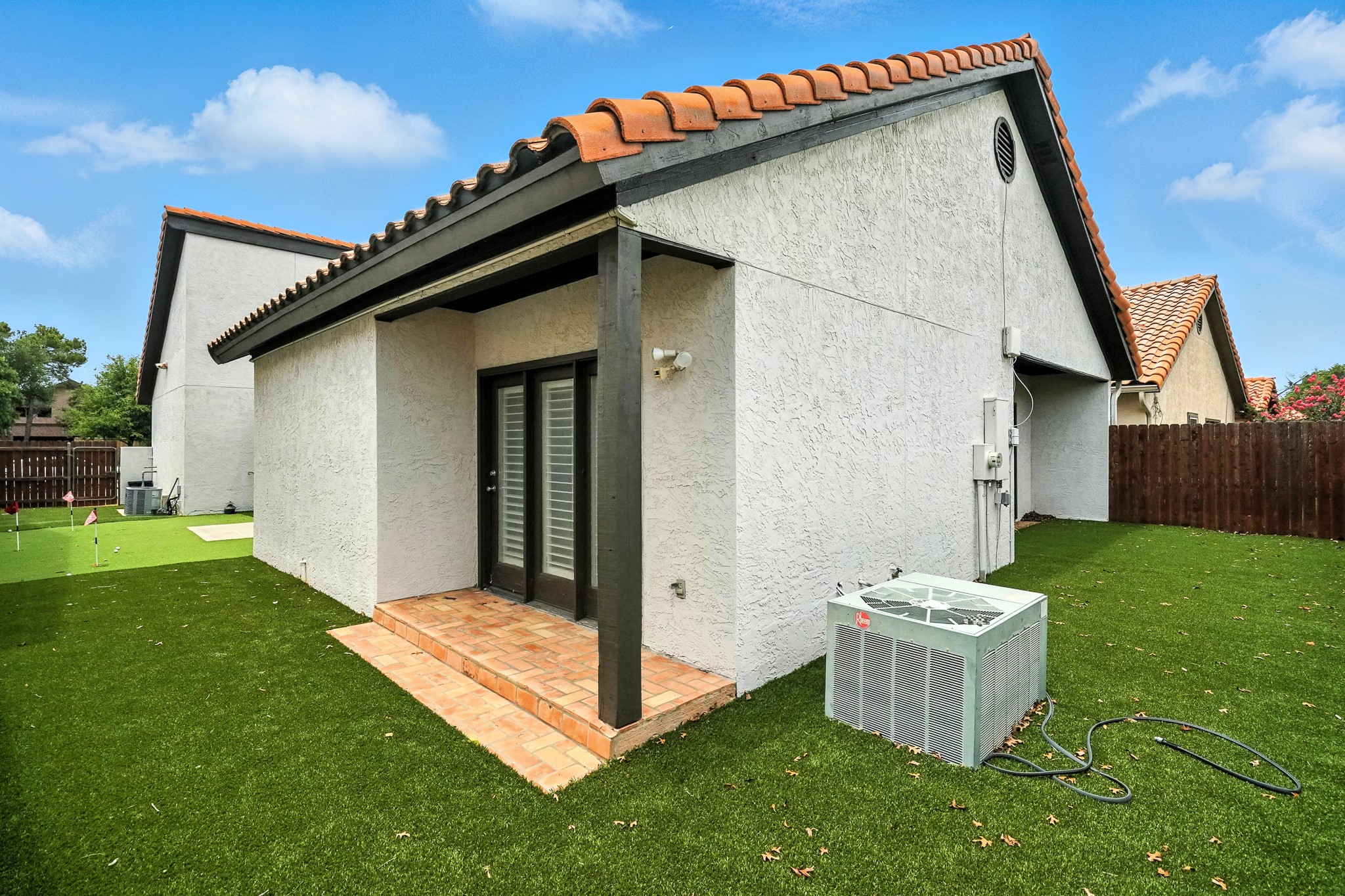 9 Tamarisk Circle