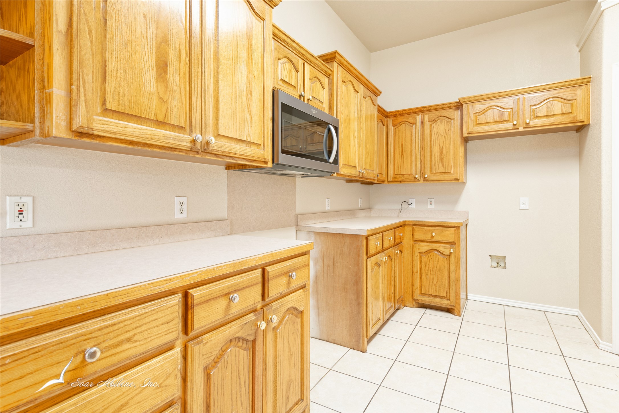 6509 Twin Oaks Drive