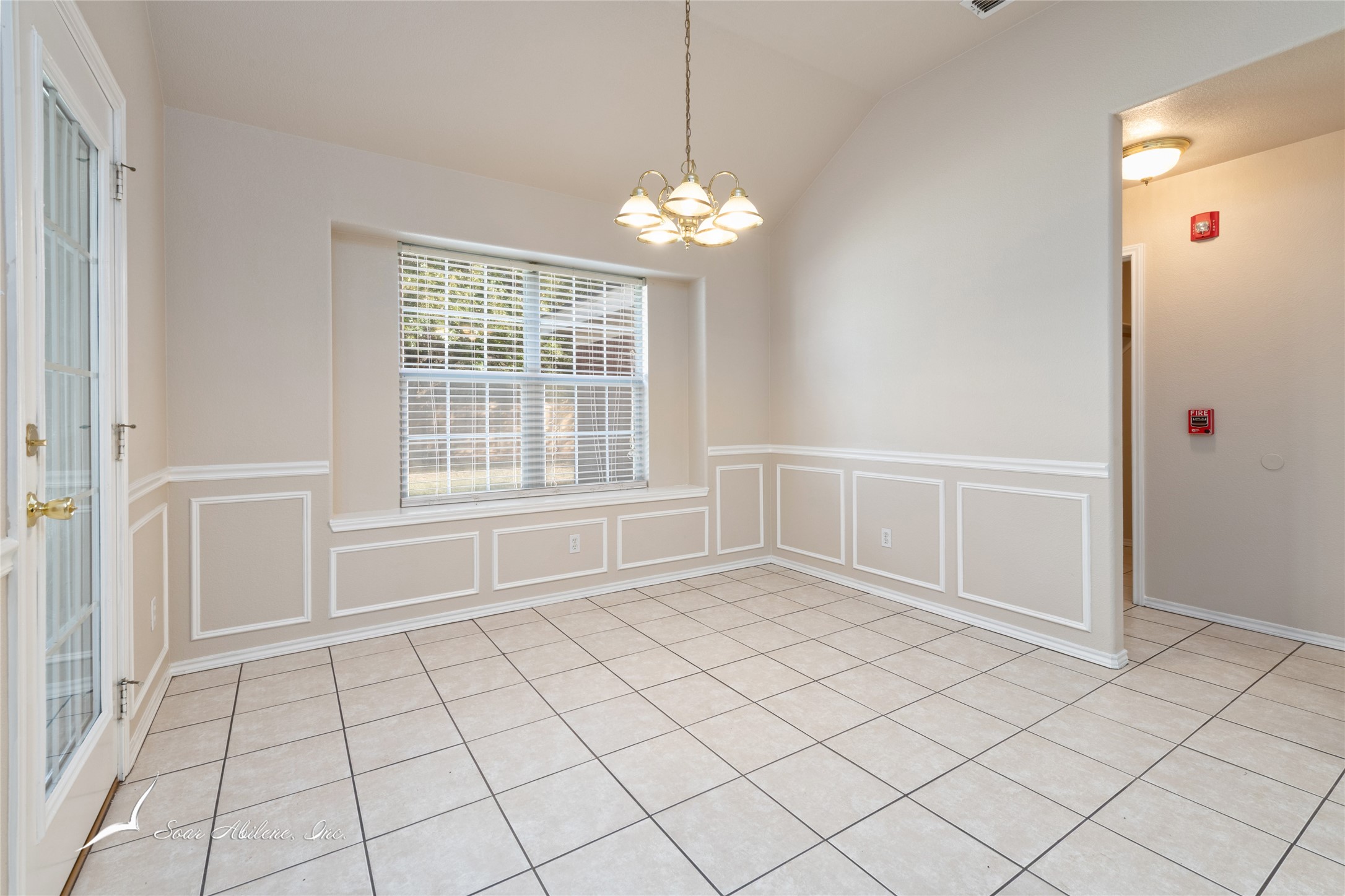6509 Twin Oaks Drive