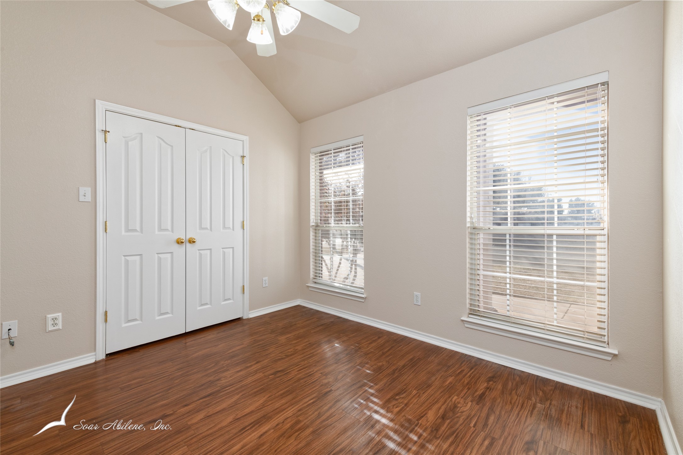 6509 Twin Oaks Drive