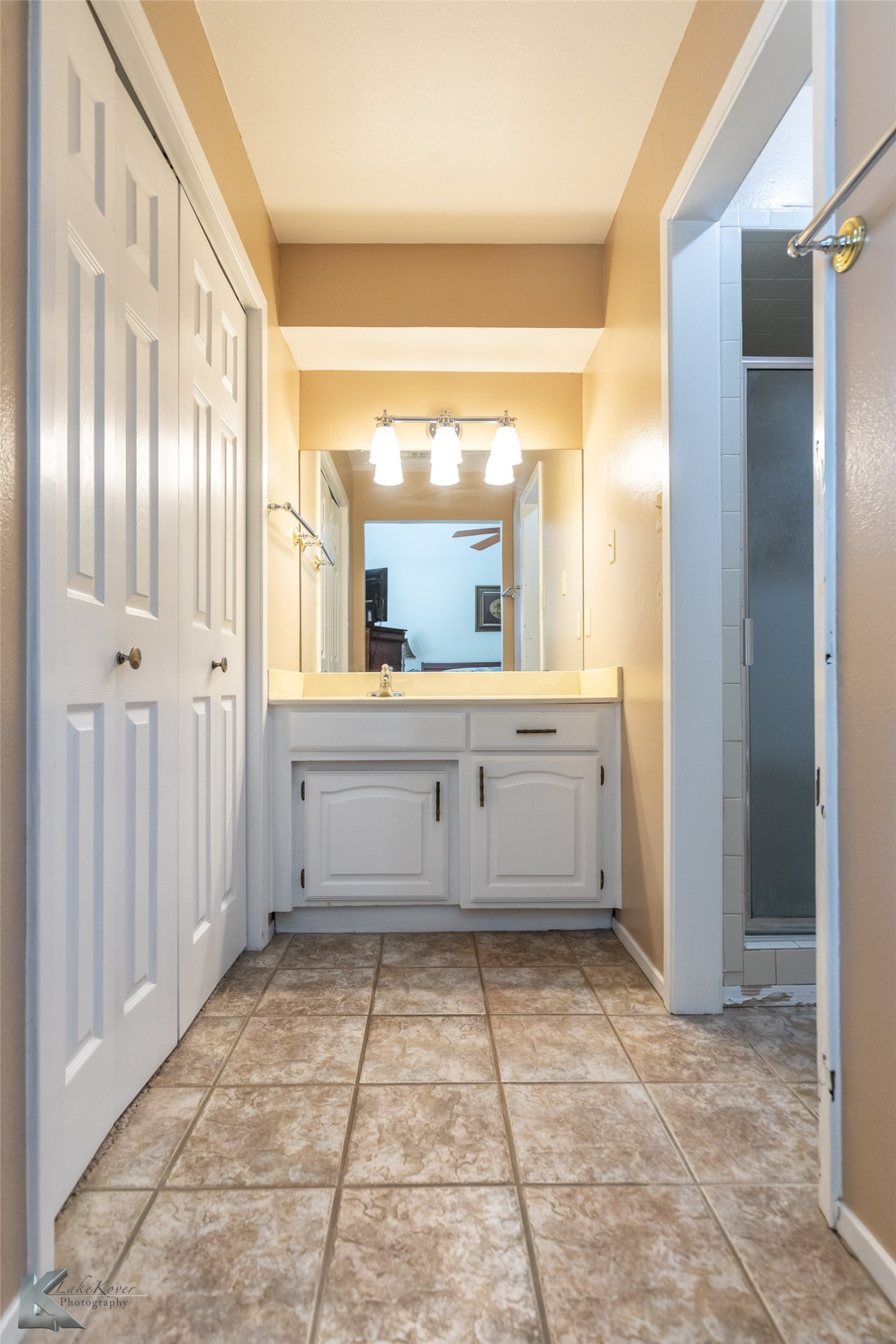 1317 E North 16th Street
