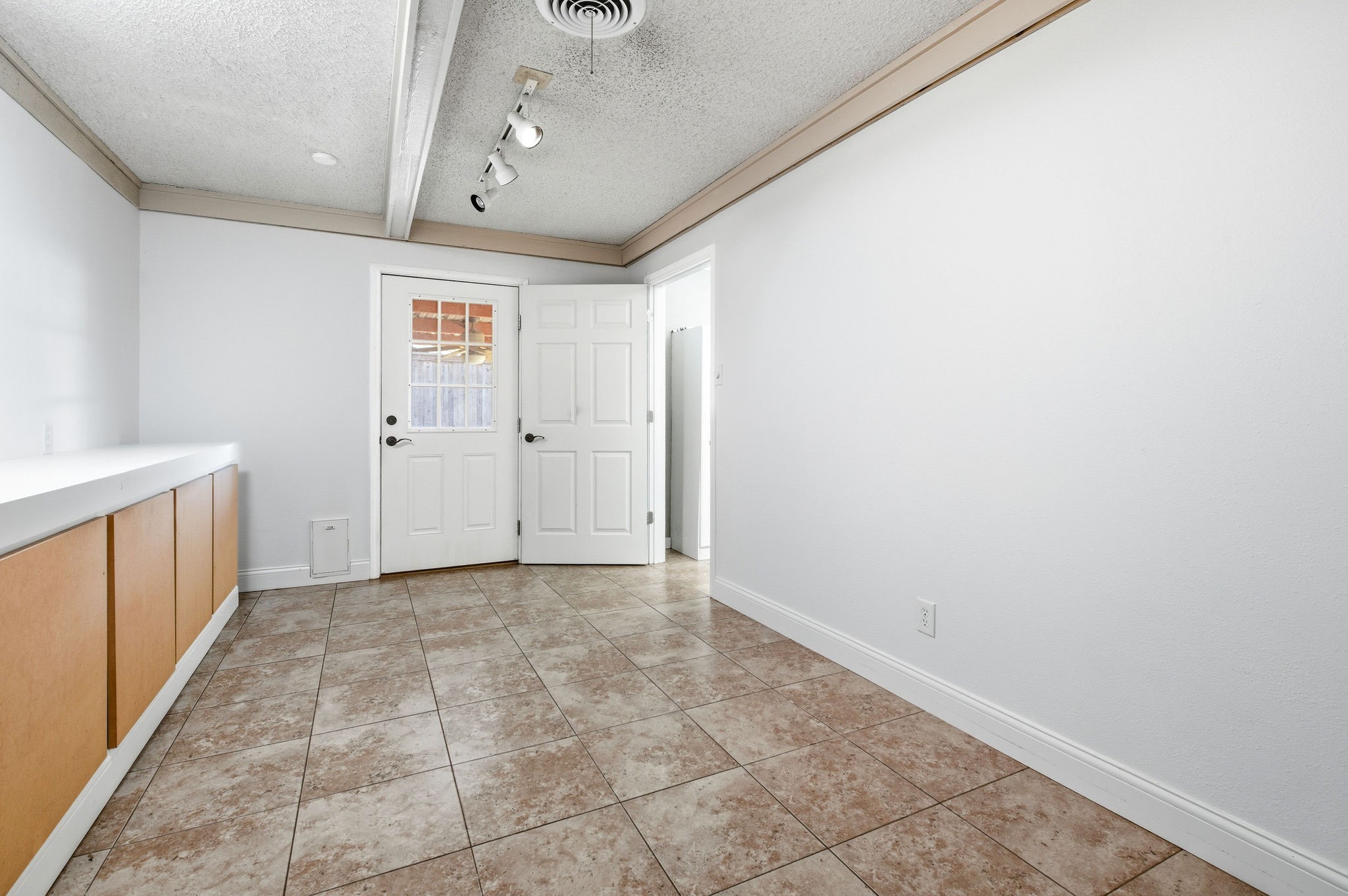 3466 Santa Monica