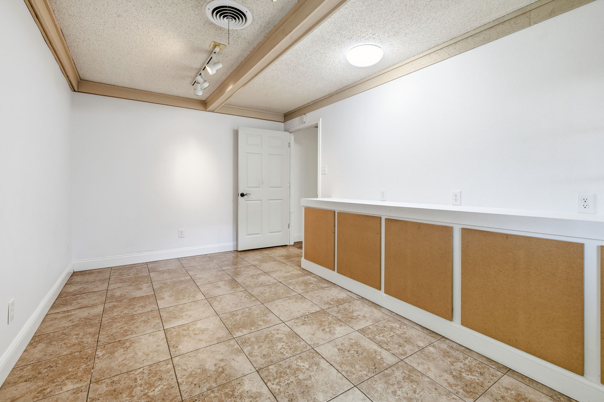 3466 Santa Monica