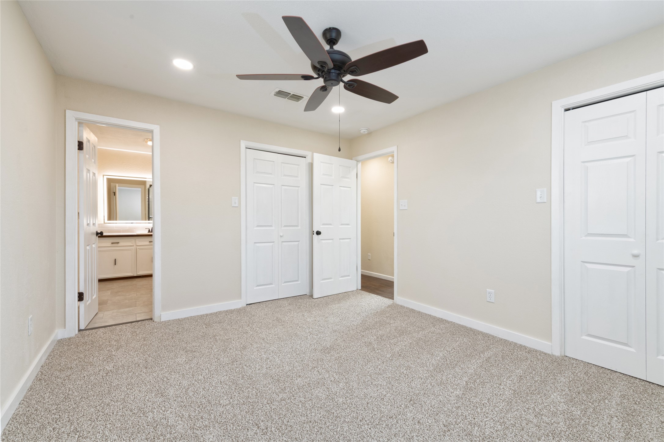 214 Sandy Lane