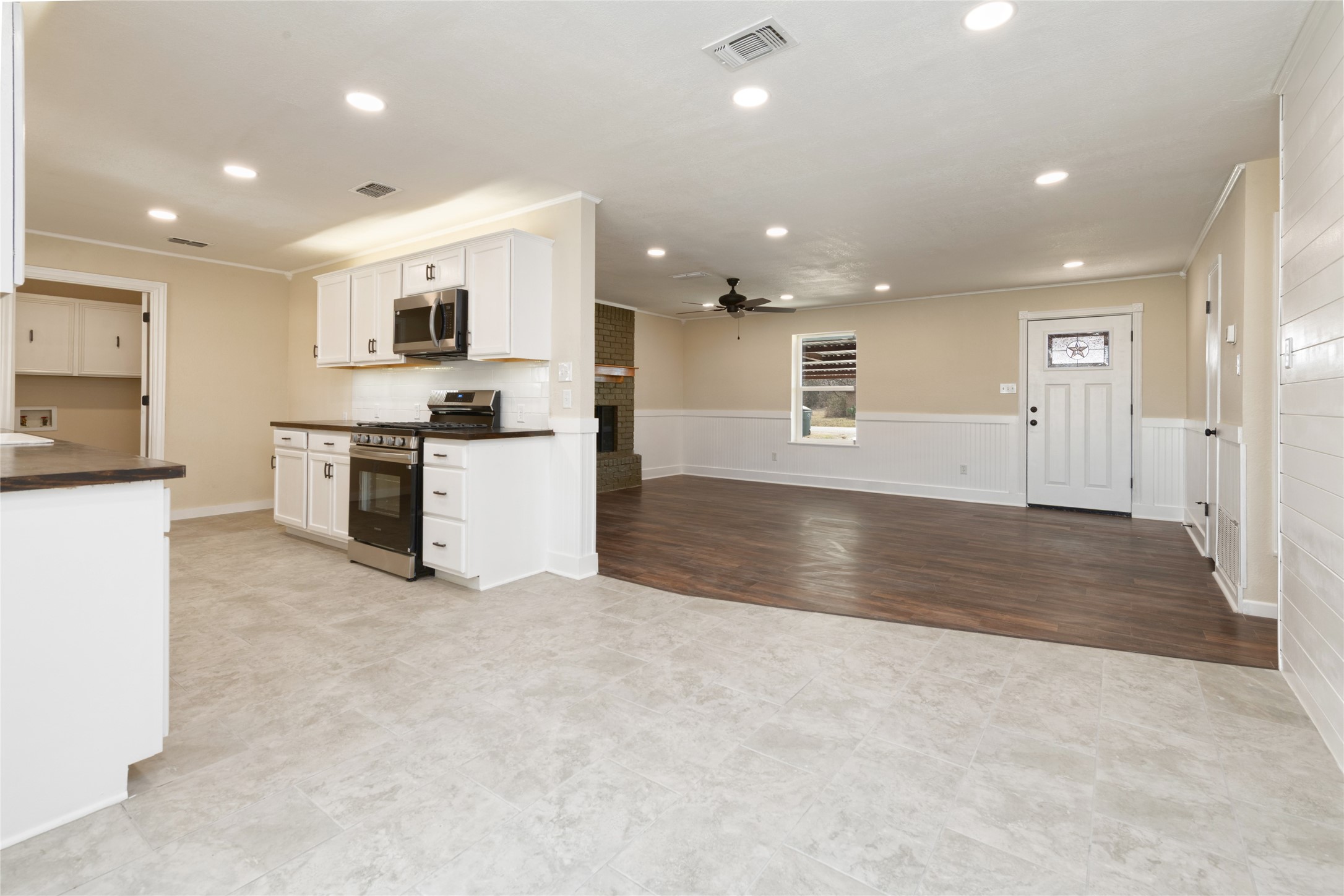 214 Sandy Lane