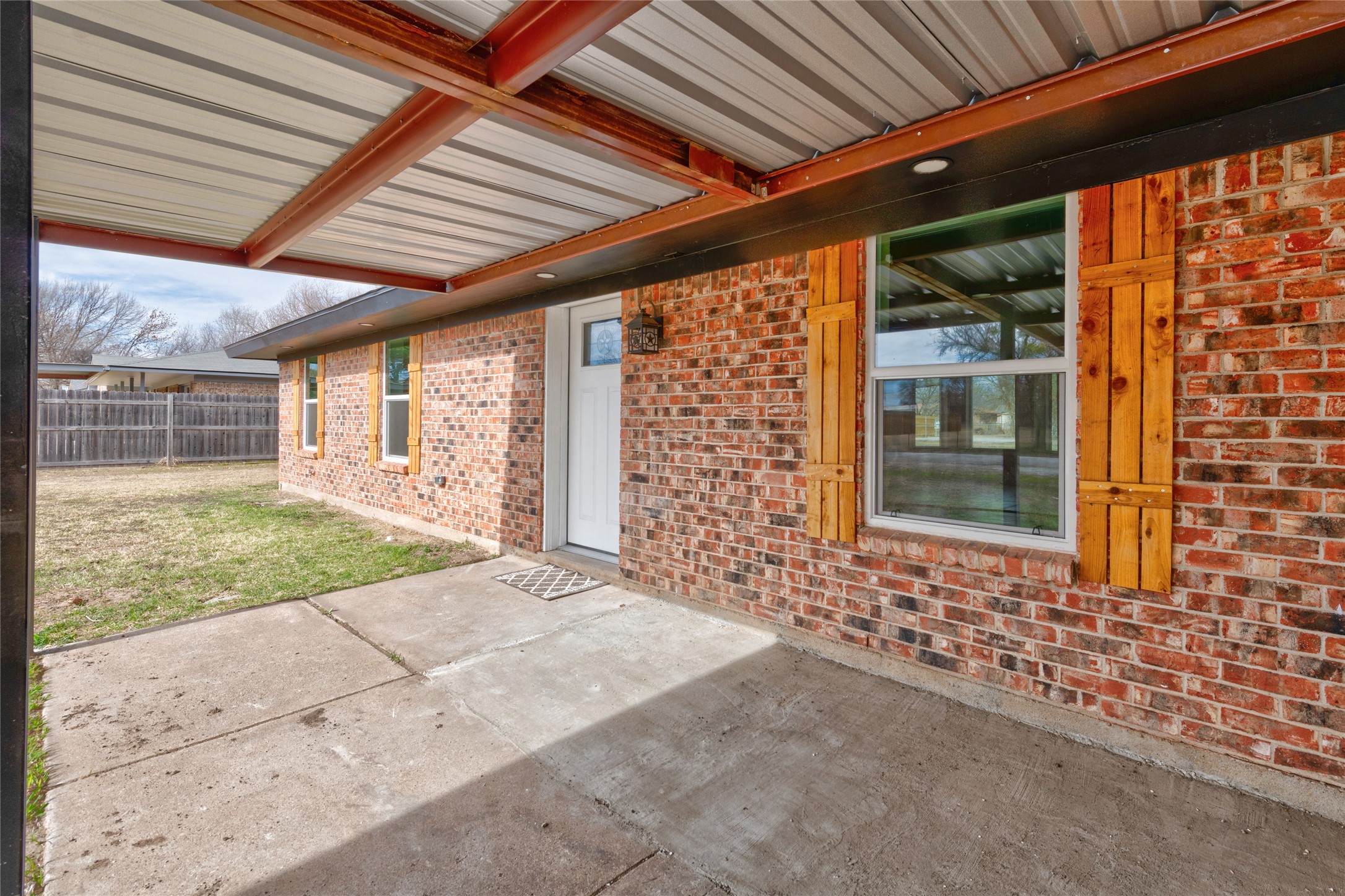 214 Sandy Lane