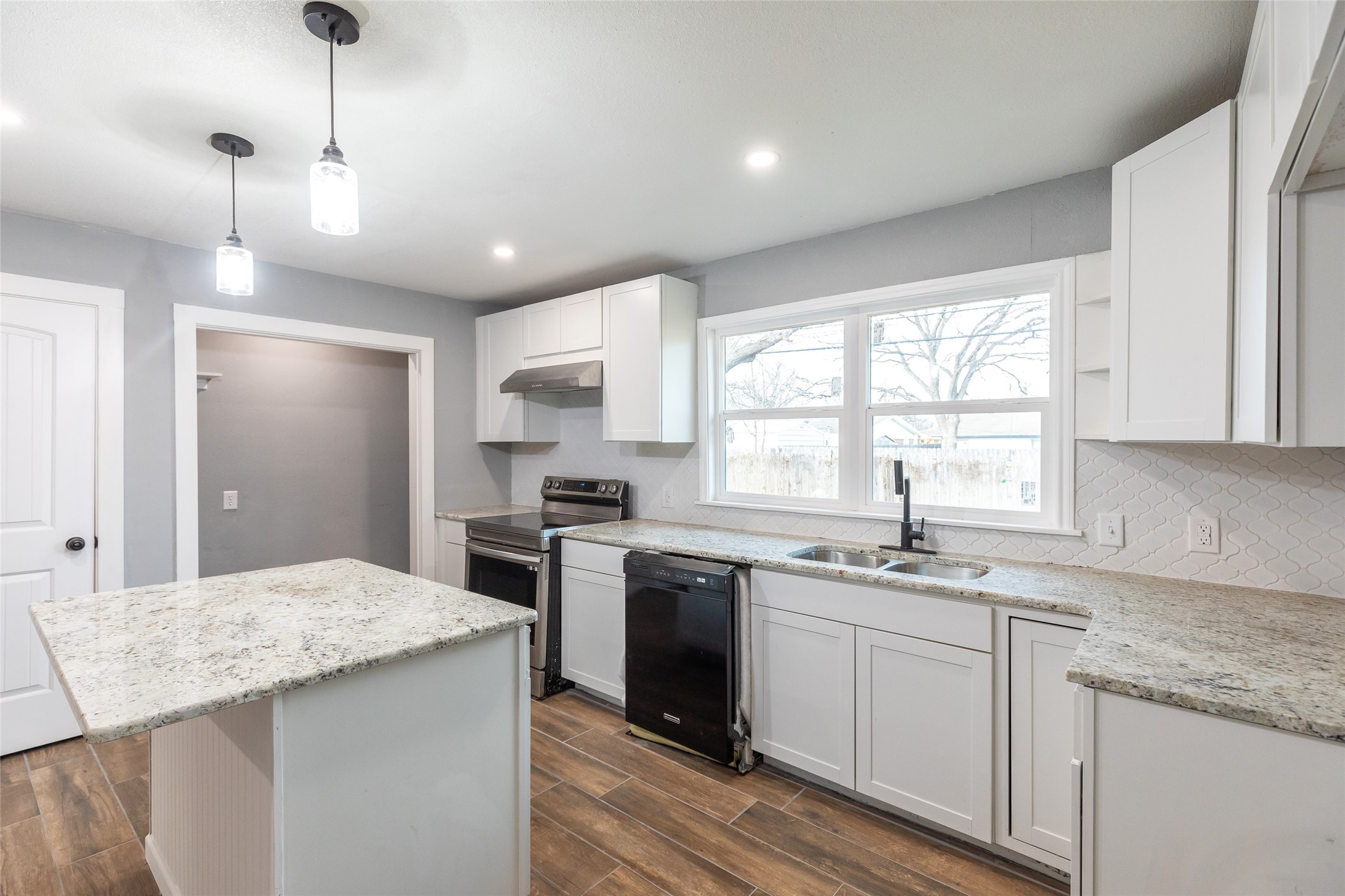 1448 Glenhaven Drive
